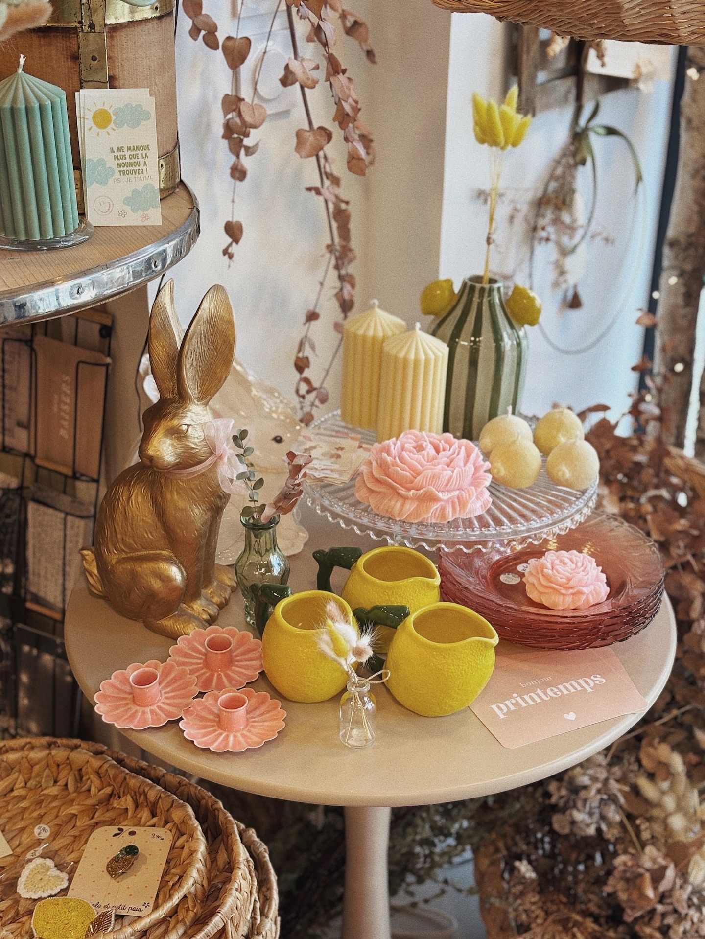 🍋🐇🌸 coloré olé🍋🐇🌸
.
Mettre de la couleur dans sa vie, tout du moins, dans ce weekend de Pâques !!!!!🐣
.
💋