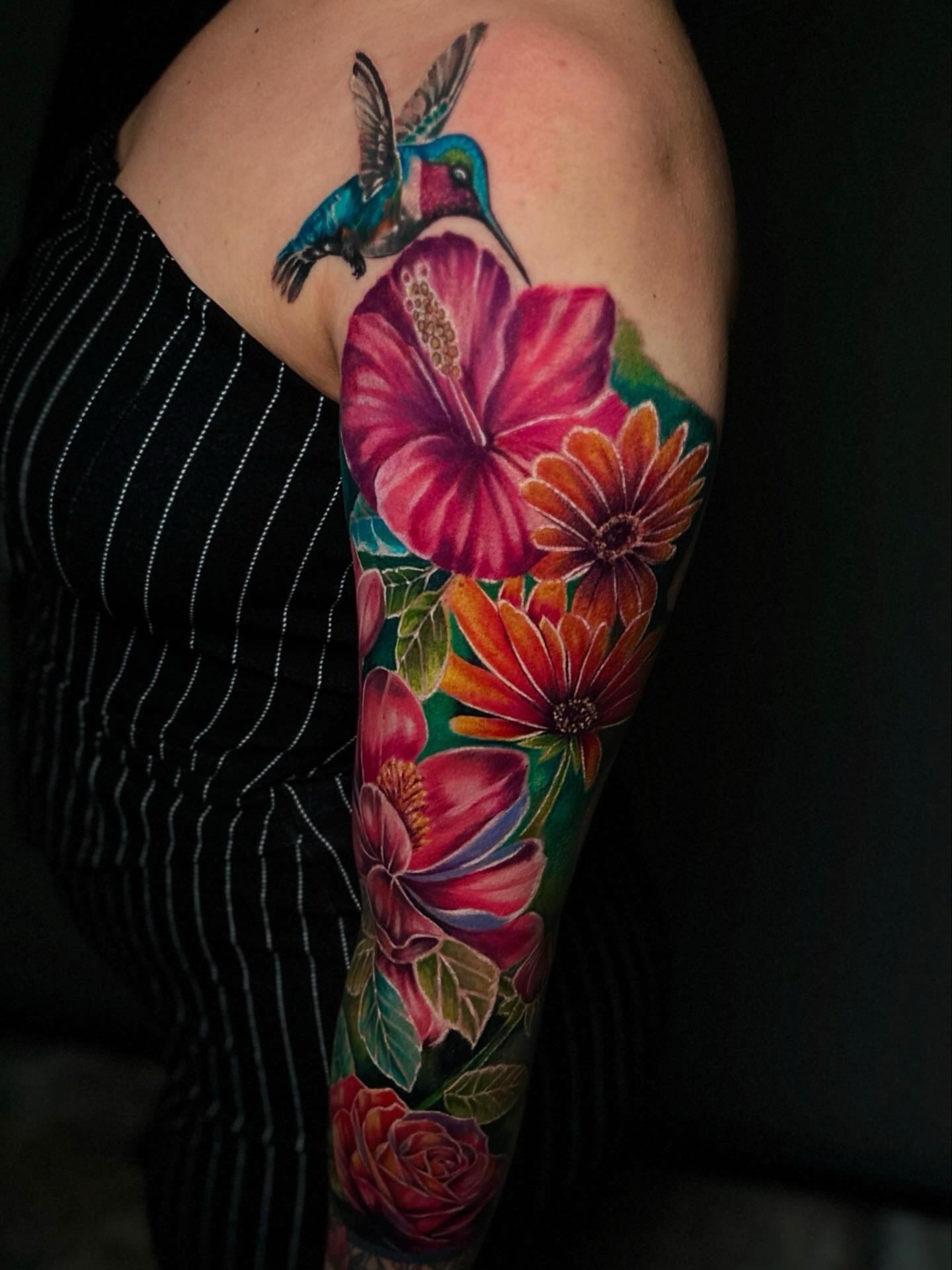 🎨 Artist: @sk_inker 🔥
• Appointments Available // Citas disponibles . .
• 📆 booking@select.tattoo .
• ☎(817) 305 1430 - (469) 647 5044 .
• 📍1115 coker St, Irving TX
___________
#Tattoo #balmtattoo #selecttat2 #selectattoo #fkirons texasinkedmag texasinked eztattooing texastattooartist texastattooers radtattoos ezcartridges vselectcartridges baazinepic radiantcolorsink