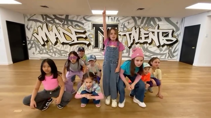 These kids all dance to express not to impress!
.
.
.
.
.
.
.
#madetalents #vancouverdance #dancecommunity #dancelife #dancestudio