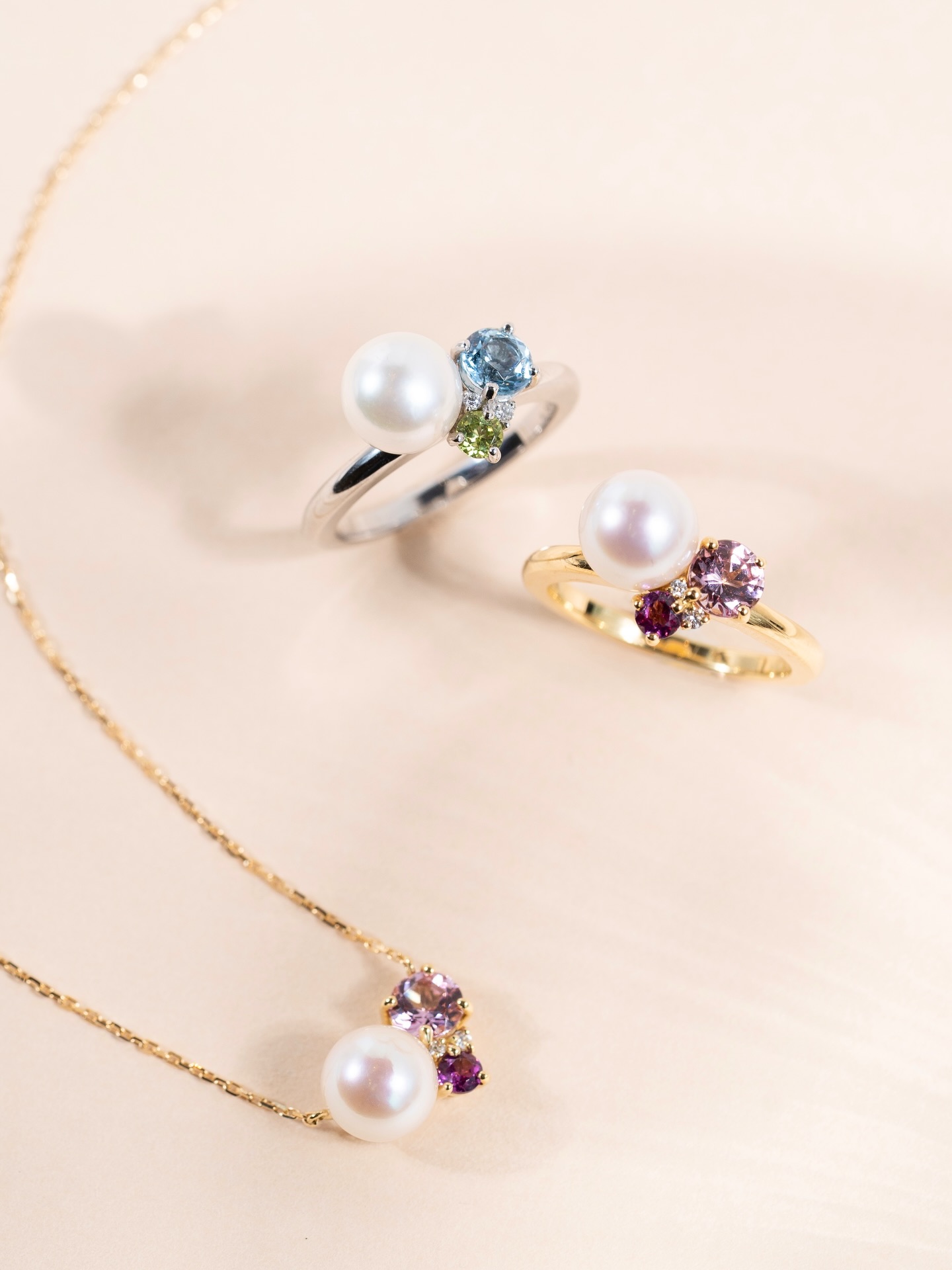 Soft as a whisper, luminous as morning light — Savon is our gentle ode to spring.
Inspired by the delicate hues of soap bubbles, each piece pairs the lustre of Akoya pearls with pastel-toned gemstones, capturing a sense of lightness, freshness, and quiet joy. Like the changing season, it brings a subtle glow to everyday moments.
Discover Savon and more at our Pearl Fair at Takashimaya and experience the beauty of Japanese pearls in full bloom. 🌸