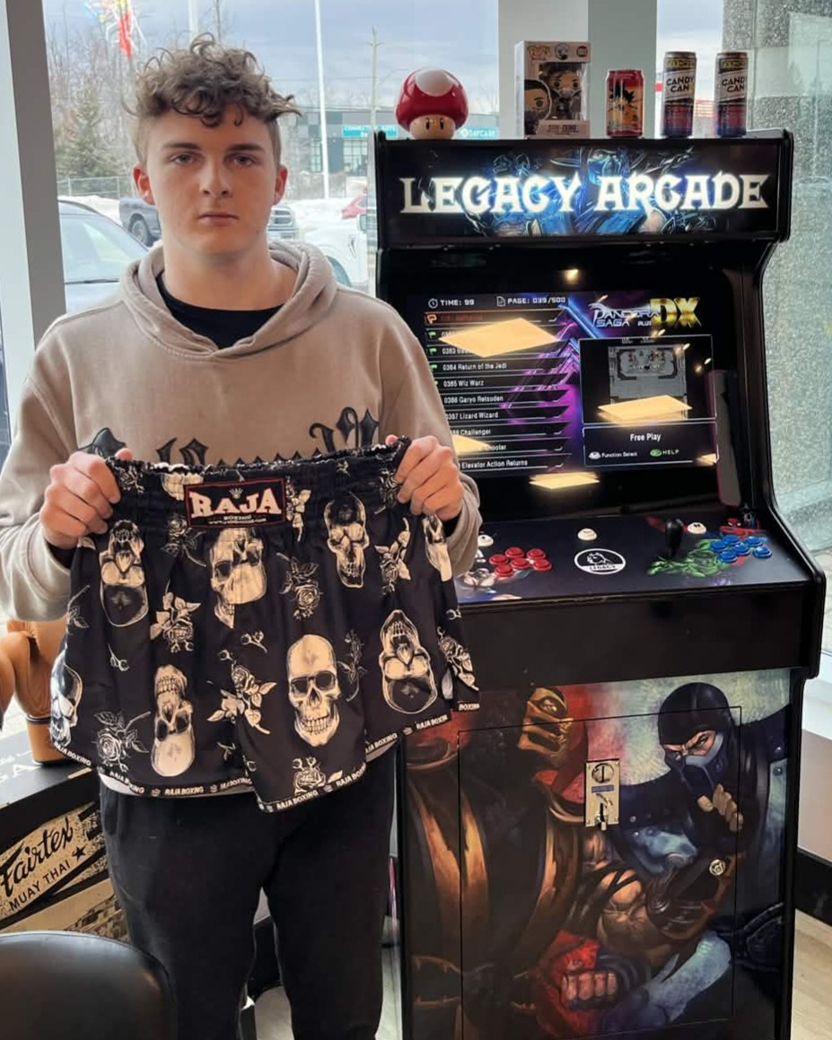 Congrats to our young sensation and upcoming nakmuay, Owen, for earning 2nd place in our Mario Tetris Challenge! Enjoy the Raja muay thai shorts.
