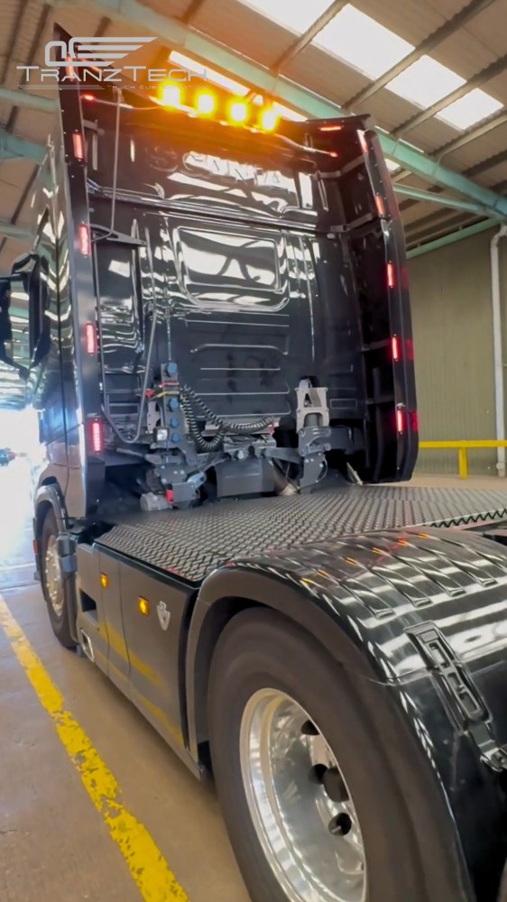 YOUR GO-TO CUSTOM TRUCK SPECIALISTS
07760725386
sales@tranz-tech.co.uk
www.tranz-tech.co.uk