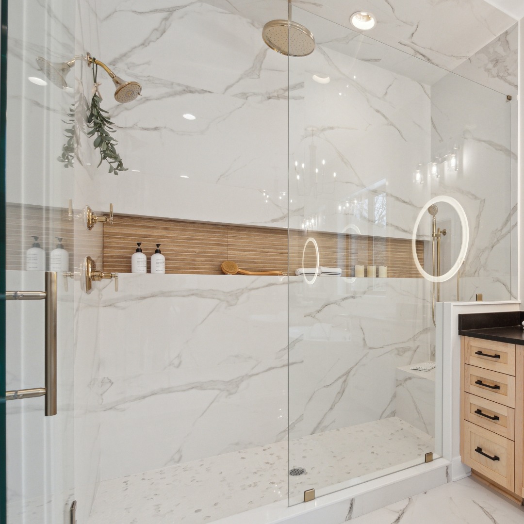 A primary suite shower with all the resort vibes āØ
Full-length custom niche for easy access and display, oversized tile with minimal grout for a luxe look (and effortless cleaning!), plus a rain head, handshower, and body sprays for that spa experience at home.
Every detail designed for comfort and a little daily indulgence.
That's the Adamo Difference. š
#AdamoConstructionDesign #LuxuryBath #MichiganInteriorDesign #CustomHomeDesign