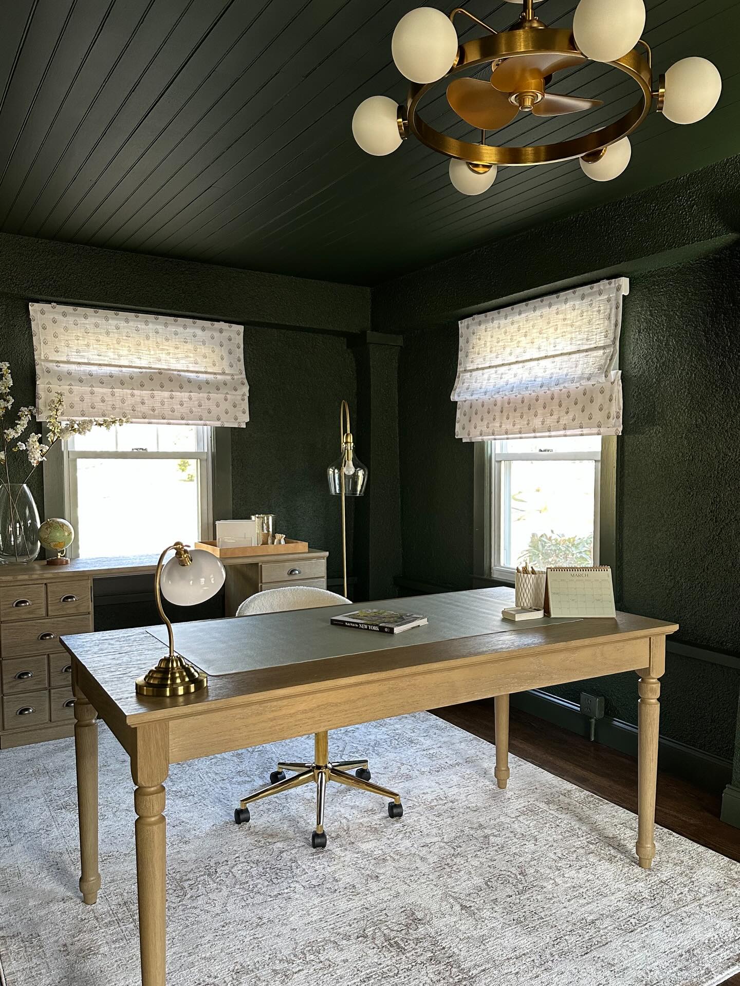 The most dramatic makeover I’ve done yet! The lighter furniture, neutral rug, and these pretty patterned curtains bring a softness to balance the moodiness of the room. Swipe to see the before. What a transformation, right?!?
.
#twopageschallenge #twopagesglowup #designedeinteriores #moodyinteriors #homeofficeinspo
@twopagescurtains