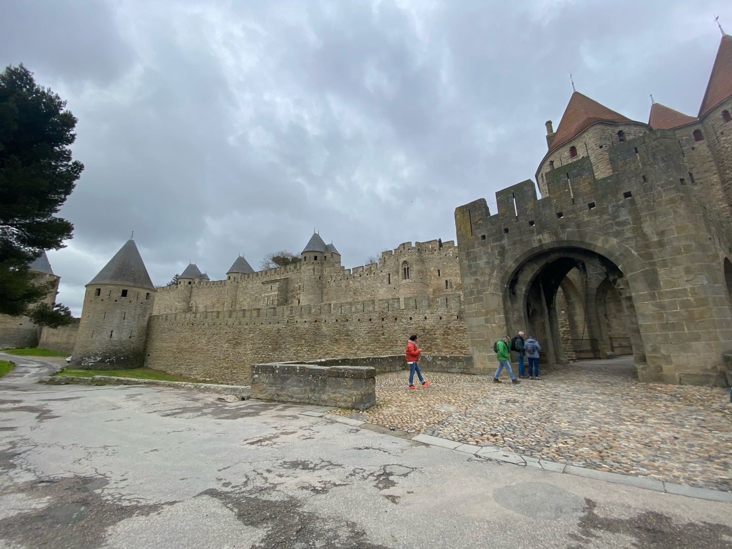 Carcassonne #carcassonne #france #frenchguide #tourfrance