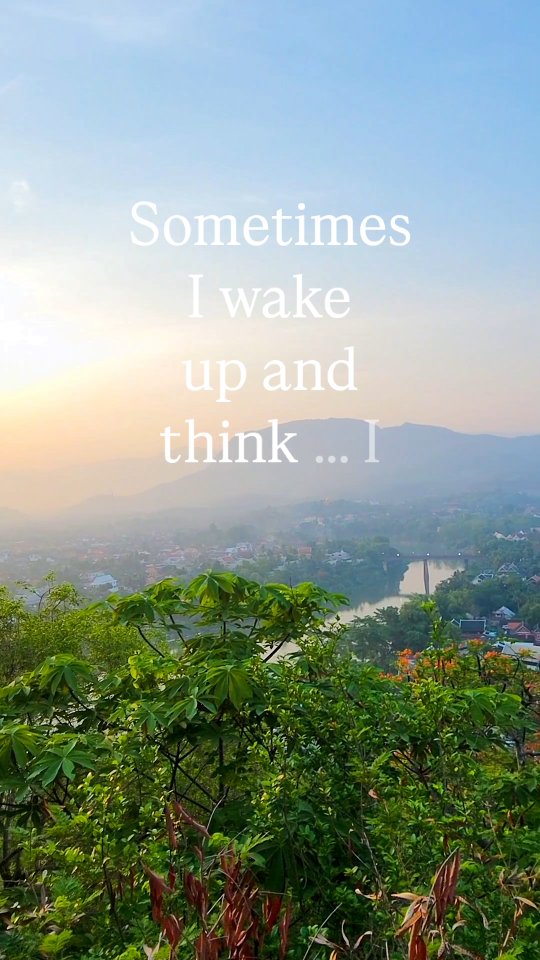 There's something special about spending a quiet moment with the sun, before the rest of the world gets up.
Flash back to two years ago when the only time to get a hike in in Laos was in the early mornings... before temperatures soared above 40 degrees!
All these quiet times are etched in my memories for good.
Always worth the alarm ⏰️
#sunrises #luangprabang #morningwalk