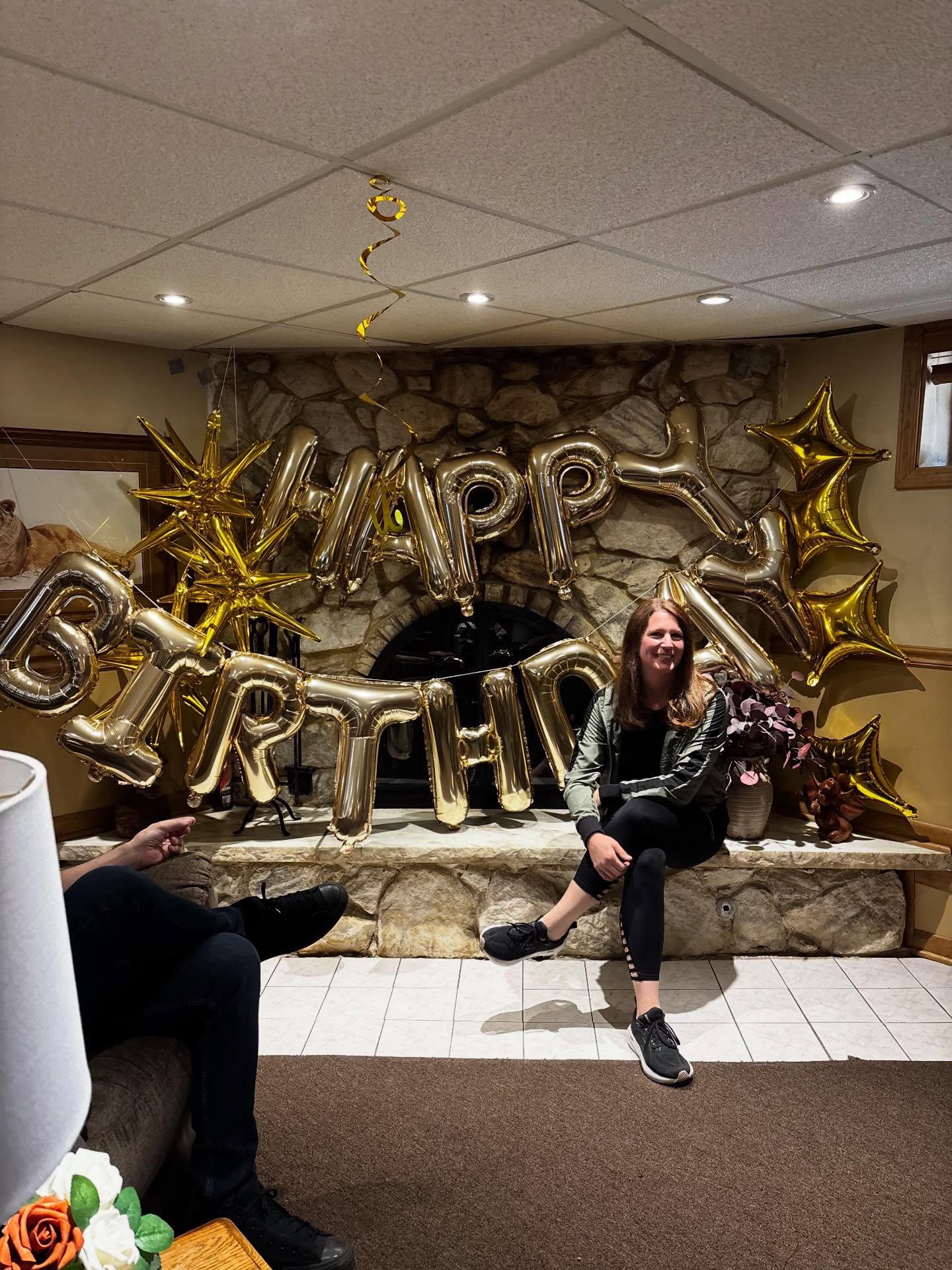 I did a thing last yearโฆ turned 50.
Still kind of in shock, so I never even posted about it ๐
Now somehow Iโm turning 51 next monthโฆ how did that happen? Where does the time go?
What Iโm most grateful for is finding this balloon business, which now lets me be part of so many of your special moments and celebrations. That truly means everything to me.
So thankful for my family who surprised me on my 50th. They made it so special. ๐
So thankful for all my wonderful clients who let me decorate their events!
#bigballoonsco