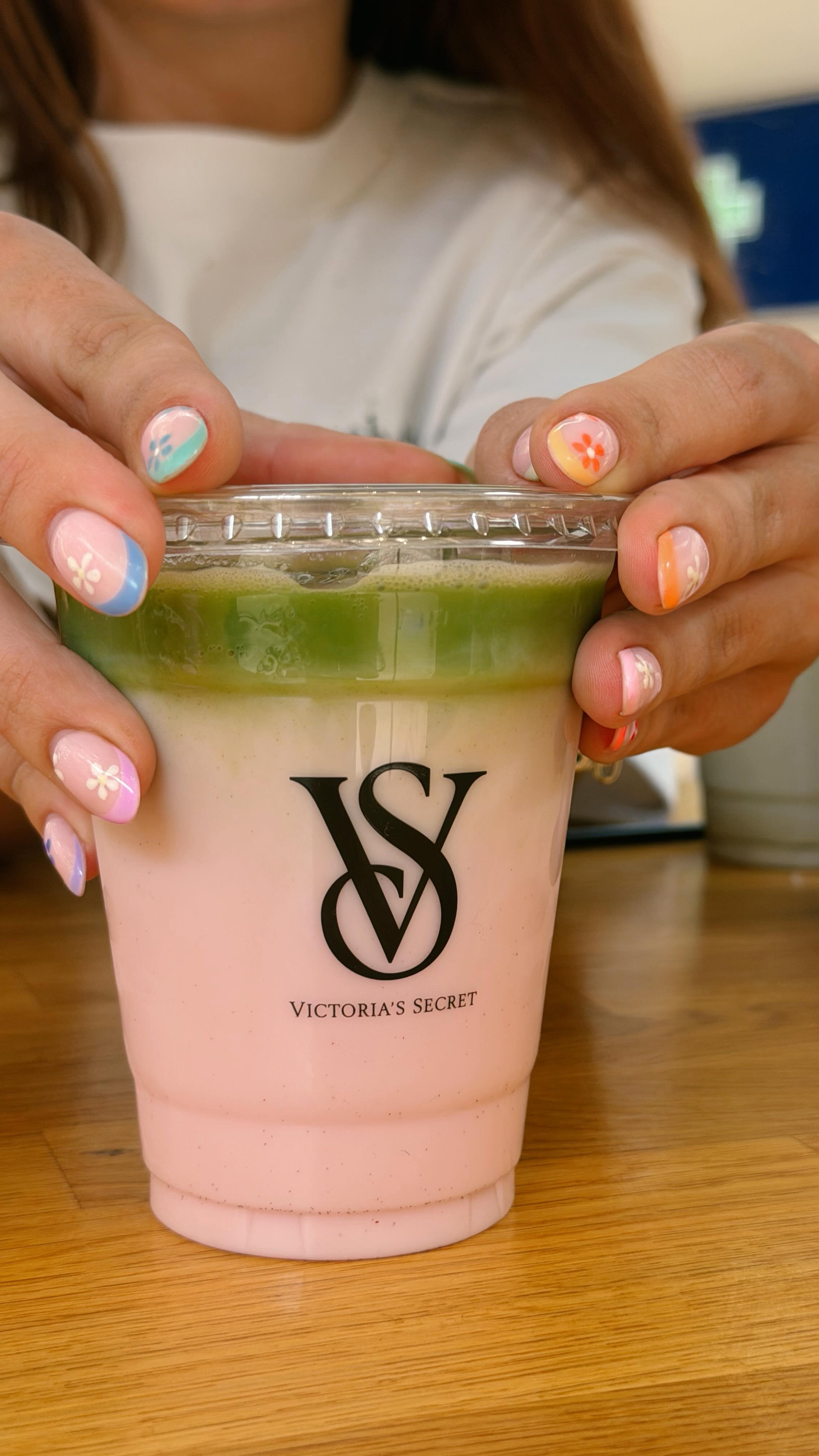 Victoria’s Secret 🩷
Pink milk made 100% natural.
No additives, no dyes, no colourings.
Here to support your gut not steal from it! 🌿
All event bookings email:
Info@zoemckenna@com
.
.
#matchacart #matchaevents #matchauk