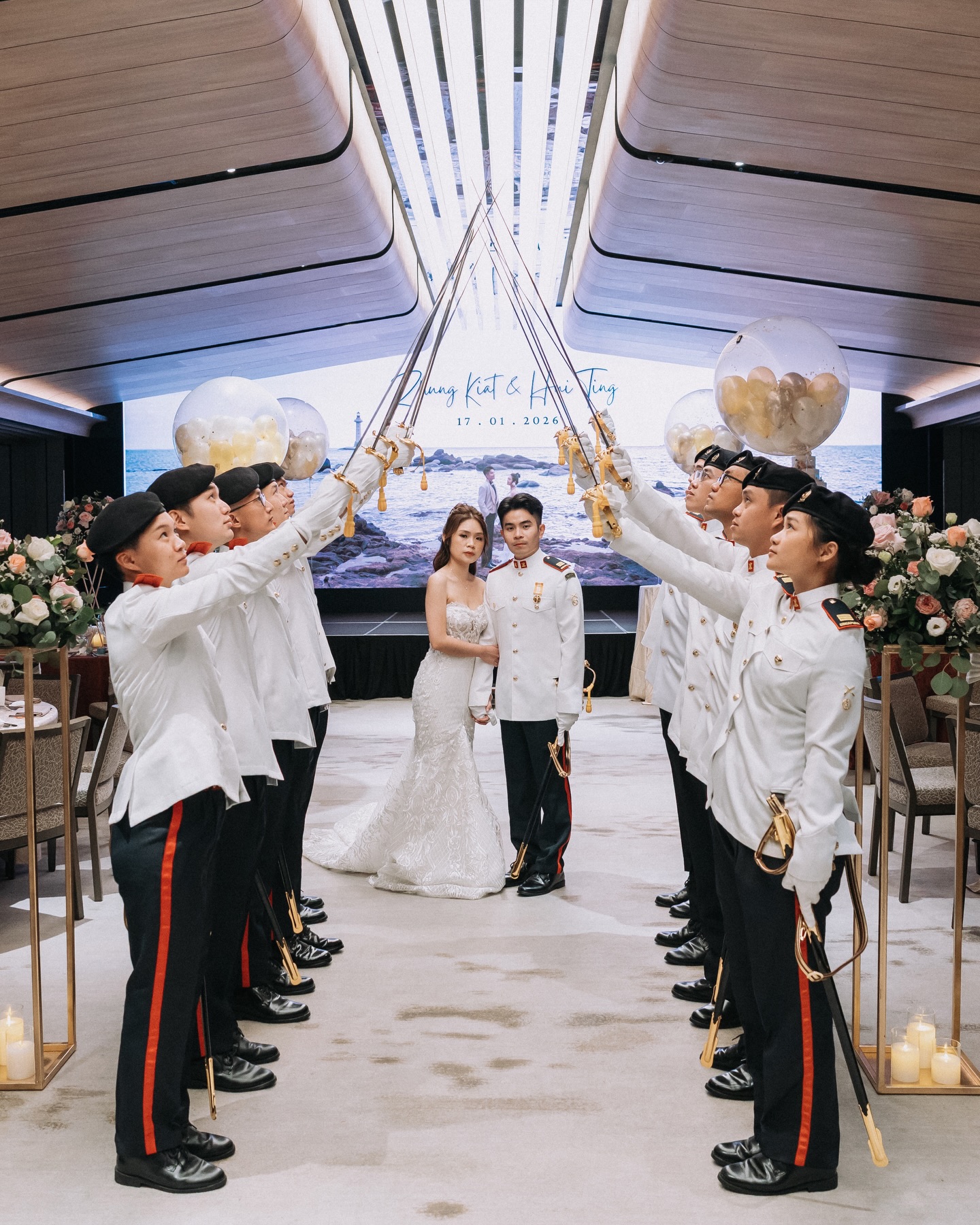 Through the arch of swords, into a lifetime together.
•
vg // @48kgproduction_
mua // @zihuimakeup
emcee // @emceedixon
venue // @parkroyalcollectionmarinabay