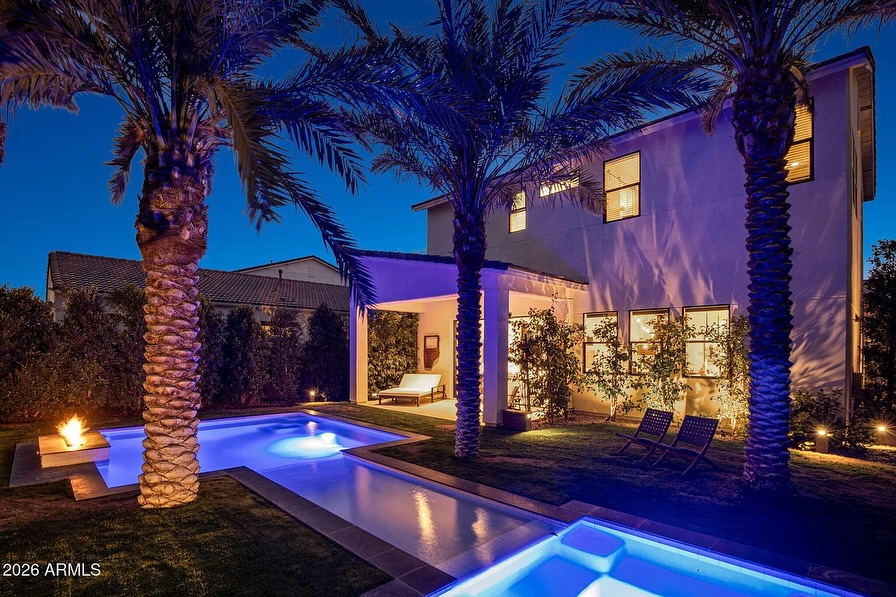 THIS is what luxury Arizona living is supposed to feel like 😮🔥
3 beds | 3 baths | 2,265 sqft
$750,000 💰
Located in Estrella Mountain Ranch, this home brings the upgrades AND the backyard you wish new builds came with 👇
✨ 10ft ceilings + open concept design
🍽️ Chef’s kitchen w/ 10ft island + KitchenAid appliances
🚪 Massive glass pocket door = true indoor/outdoor living
🏊♂️ Resort-style backyard (heated saltwater pool + spa + firepits)
🌴 Private, fully finished yard w/ mature landscaping
🛁 Luxury primary suite w/ dressing room + spa-style bath
📲 Message me to schedule a private tour — and to learn more about programs that can help cover your down payment and closing costs!
Anthony Gonzales
A.Z. & Associates | The Rio Group
Hablo Español 🇲🇽
📲602-610-6386
📧antsellshomes.az@gmail.com
Listing courtesy of: Real Broker
#AZRealEstate #LuxuryHomesAZ #EstrellaMountain #AZRealtor #HomesForSale