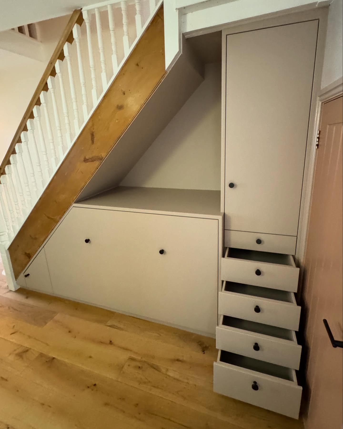 Understairs double bike pull out with drawers and hanging in the remaining space. Also some bedside tables we built upstairs. Talk about a head scratcher… bike box is made using waterproof birch plywood and hung on 100kg runners. Five bespoke drawers for shoe storage and the contemporary theme continues upstairs with the alcove bedside tables. #bikelife #bristol #cycling #roadcycling #storage #storagesolutions #homedecor #houseinspo #bedminster #cliftonbristol #stairdesign #staircase #home #woodwork #bespoke #carpentry #drawer #hanging #bedsidetable #bedroomdesign #bedroominspo