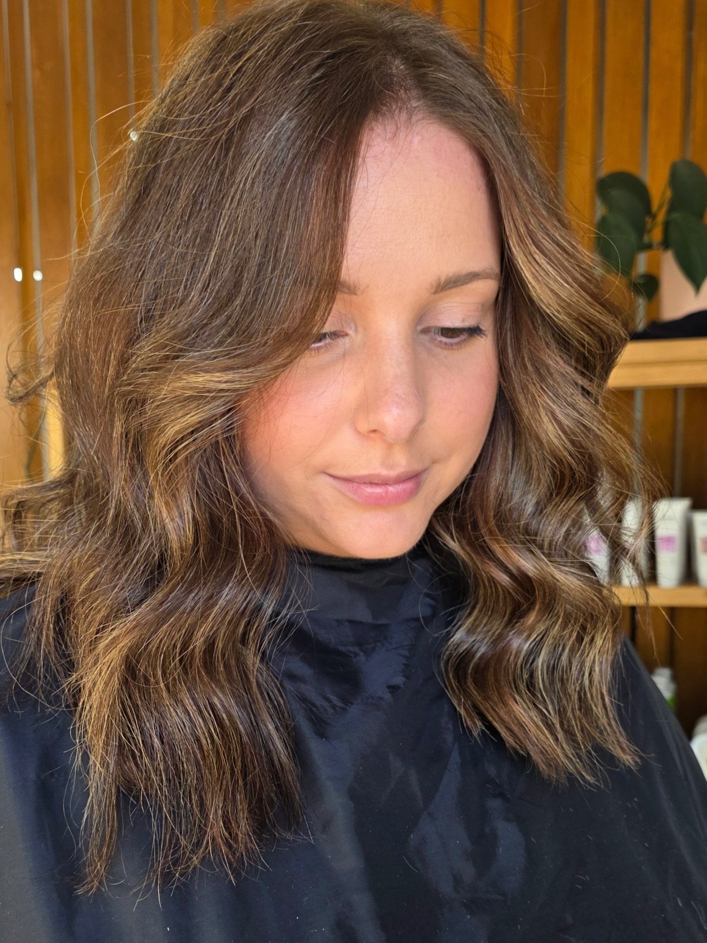 Soft brunette with the prettiest dimension 🤎
#launcestonhairdresser #launcestonblonde #dimensionalblonde #livedinblonde