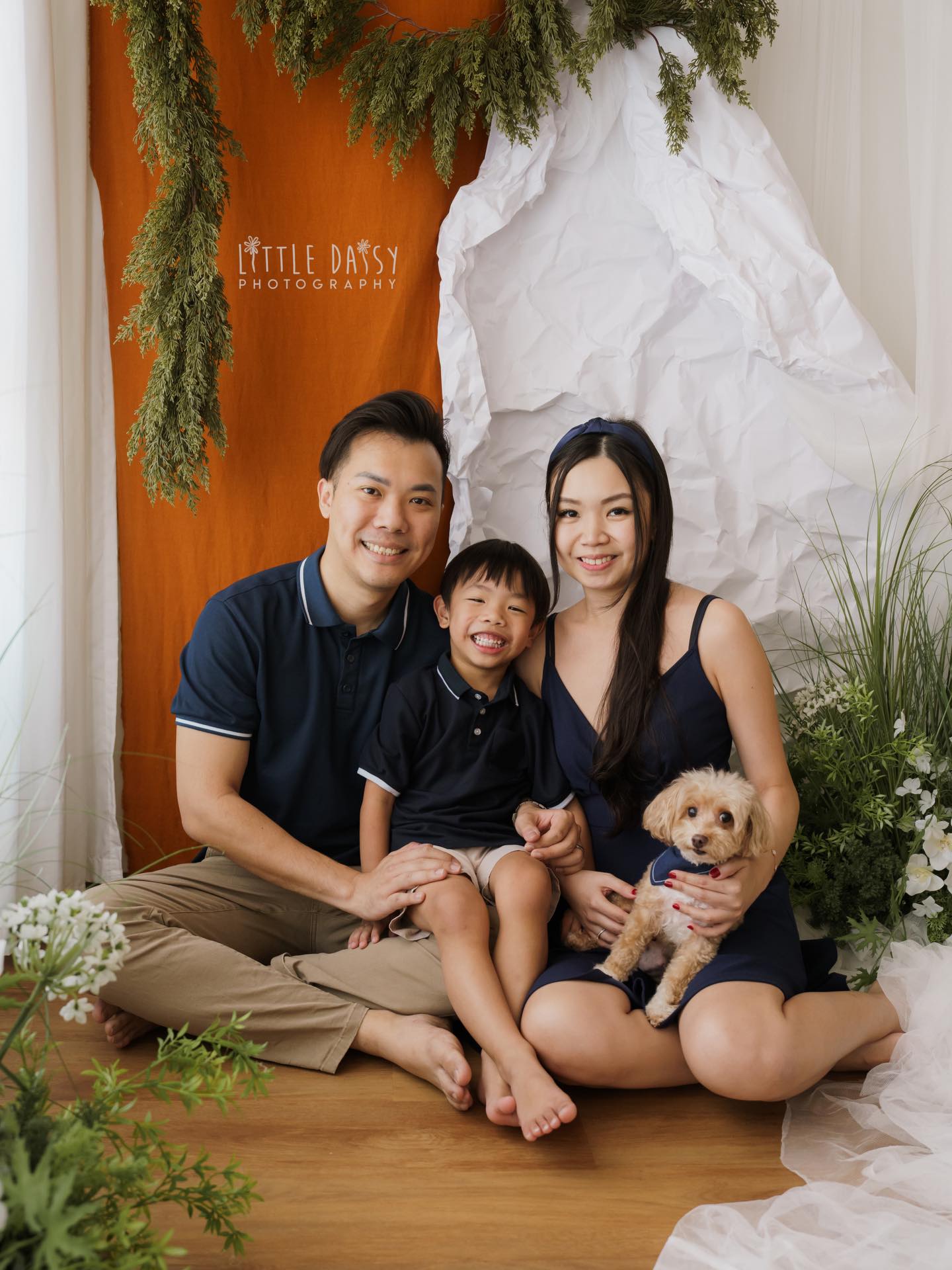 Quick, easy, and done before the kids even notice!😄
Grab your family’s moment with the mini sessions now available till end of June 2026.
DM or WhatsApp +65 8909 5361 to book! 🤍