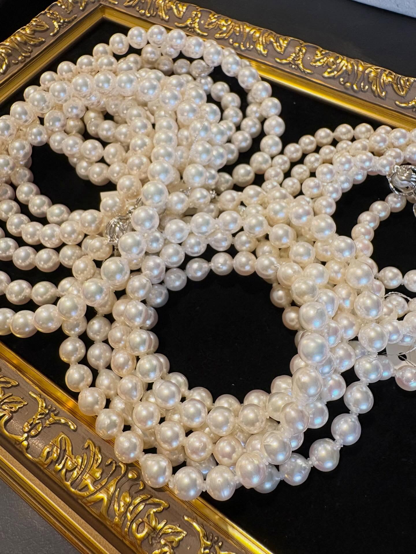 A great possibility of an unprecedentedly captivating fusion will emerge when most classical beauty combines with innovative power.
#acco
#pearljewelry # perle #innovation
