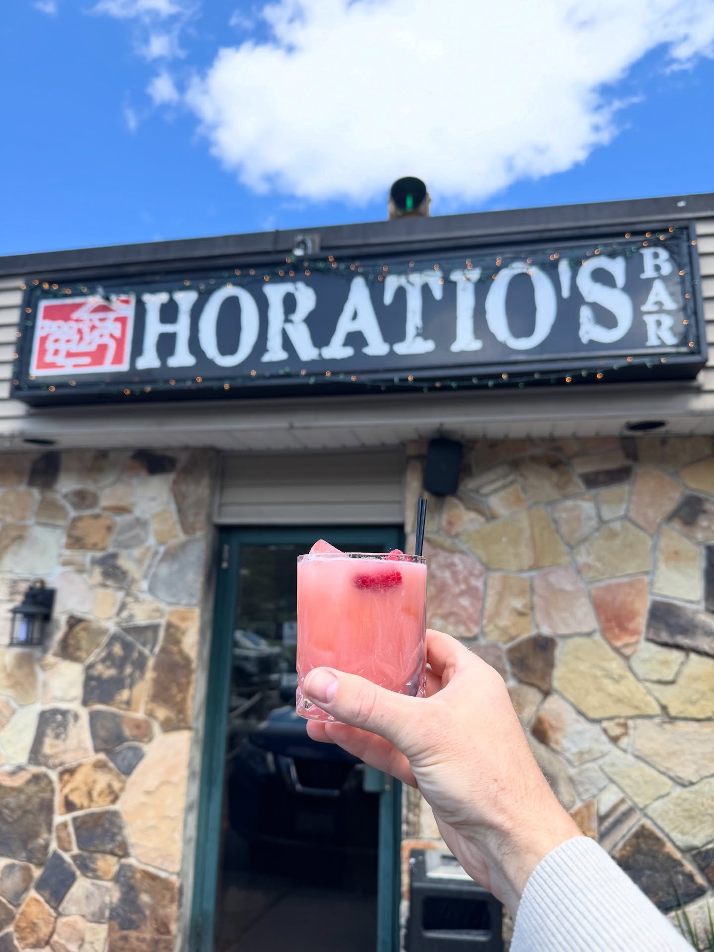 Isn’t she lovely! 🎶 😍 Introducing our Raspberry Sour! For the month of May all proceeds from this cocktail will be donated to Breast Cancer Alliance! 💖