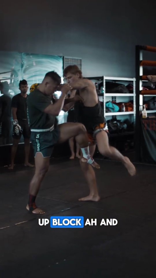 Did you know that you can use your legs to block incoming knees too? Thanks @cookie_muay_thai ! #teamLEGACY #whatsyourlegacy
