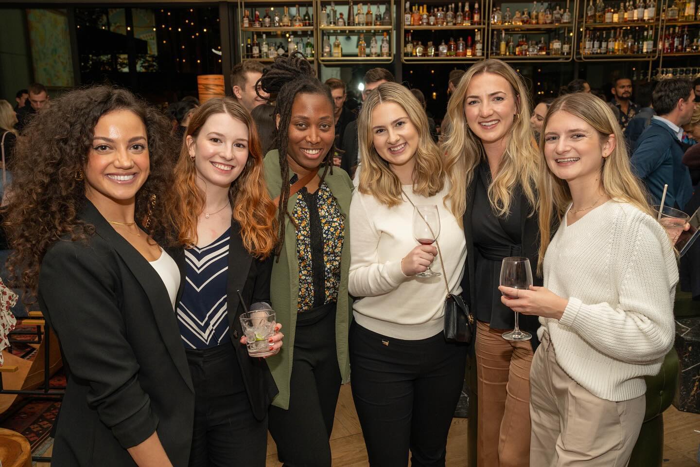 Happy Hour Mixer @ Monkey Bar 🥂 2.8.24
BIG thank you to everyone who joined last Thursday’s Happy Hour Mixer @towncountrysd
Such a pleasure seeing so many new faces and genuine connections being made 🤝
Thank you to Town and Country Resort for partnering with us on this incredible event. The atmosphere, food, and drinks were amazing 🙌 @towncountrysd @samantha_daveta
Also, huge shoutout to our photographer Jena Willard @jenawillard for capturing these fabulous photos from the event 📸
To access to the photos from the event, simply visit Photo Exhange located in the member dashboard
Stay tuned for details on our upcoming 85th event @ The Monsaraz on March 1, 2024
YPNSD | Young Professionals Network San Diego
#youngprofessionalsnetwork
#sandiegobusiness
#townandcountrysandiego
#missionvalley
#monkeybar
#newconnections
#professionalnetworking
#sandiegobusiness
#arlo