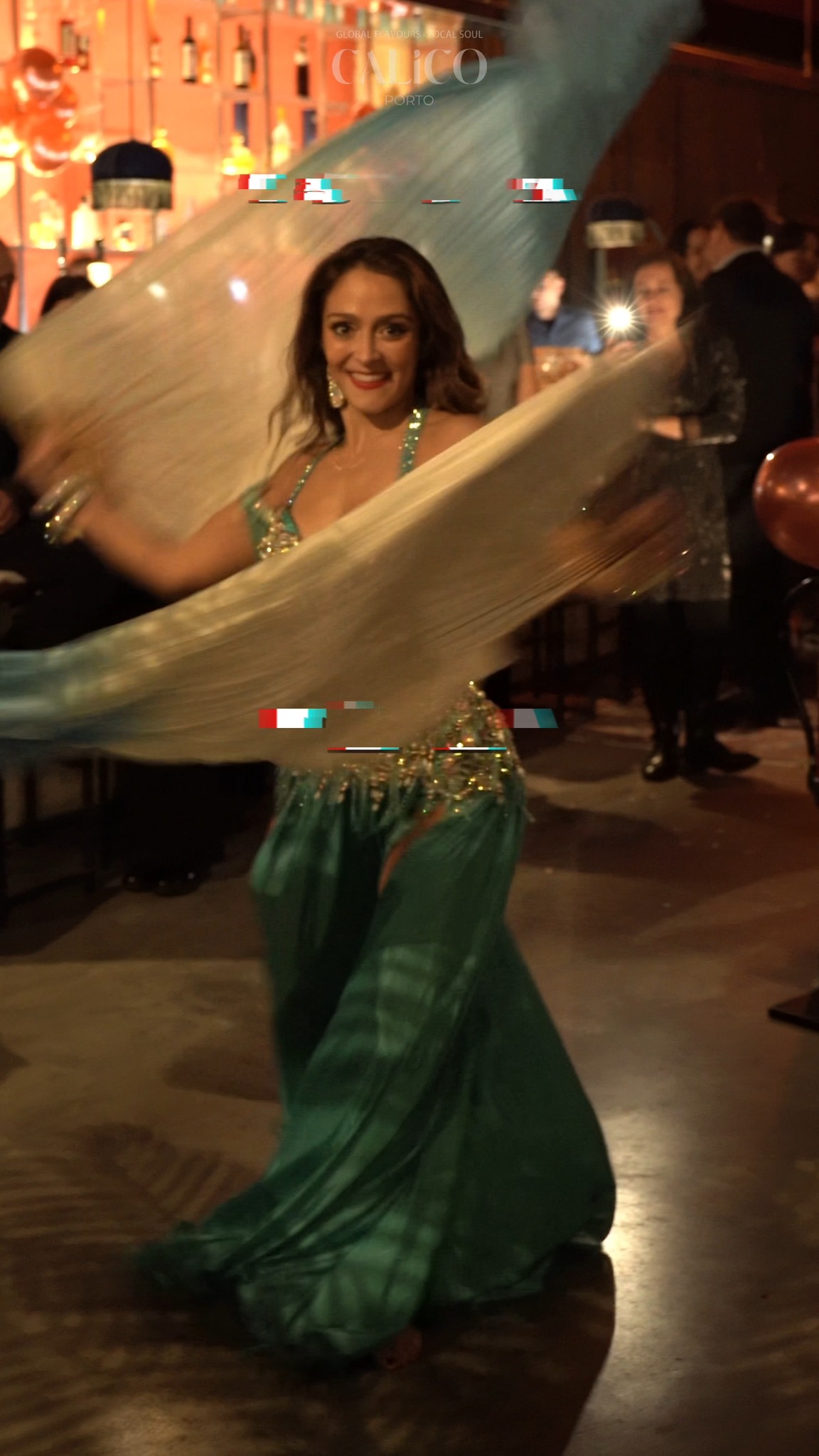 Nesta sexta-feira, Diana e DJ Dani Rivera no Calico.
Uma noite envolvente, com dança, música e o ambiente certo para começar o fim de semana com elegância.
Rua da Meditação, 70 — Porto
Garanta já a sua reserva através dos links no perfil.
🇬🇧
This Friday, Diana and DJ Dani Rivera at Calico.
An immersive evening with dance, music and the perfect atmosphere to start your weekend with elegance.
Rua da Meditação, 70 — Porto
Book now through the links in our profile.
#calicoporto #restaurante #bar #porto #sextafeira