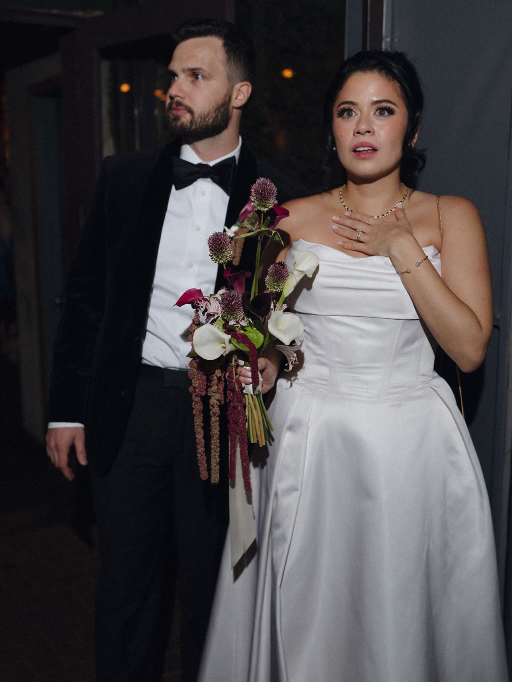 When you see your vision come to life on your wedding day, these are the moments wedding planners live for🫶
Absolutely adored getting to see this gorgeous bride witness the stunning floral arrangement she had envisioned above their banquet table! Her reaction is everything 😍
Venue: @aurorabrooklyn
Photography: @aryuna.ph
Florals: @vivifleurz
DJ: @ntweddingdjs
Planning/coordination: @devonjohnsonweddings
Make up: @paola.perezglam
Hair: @gemhousesalon
Cake: @ilfornaioastorianyc
#weddingplanner #nycweddings #brooklynweddings #receptionlook