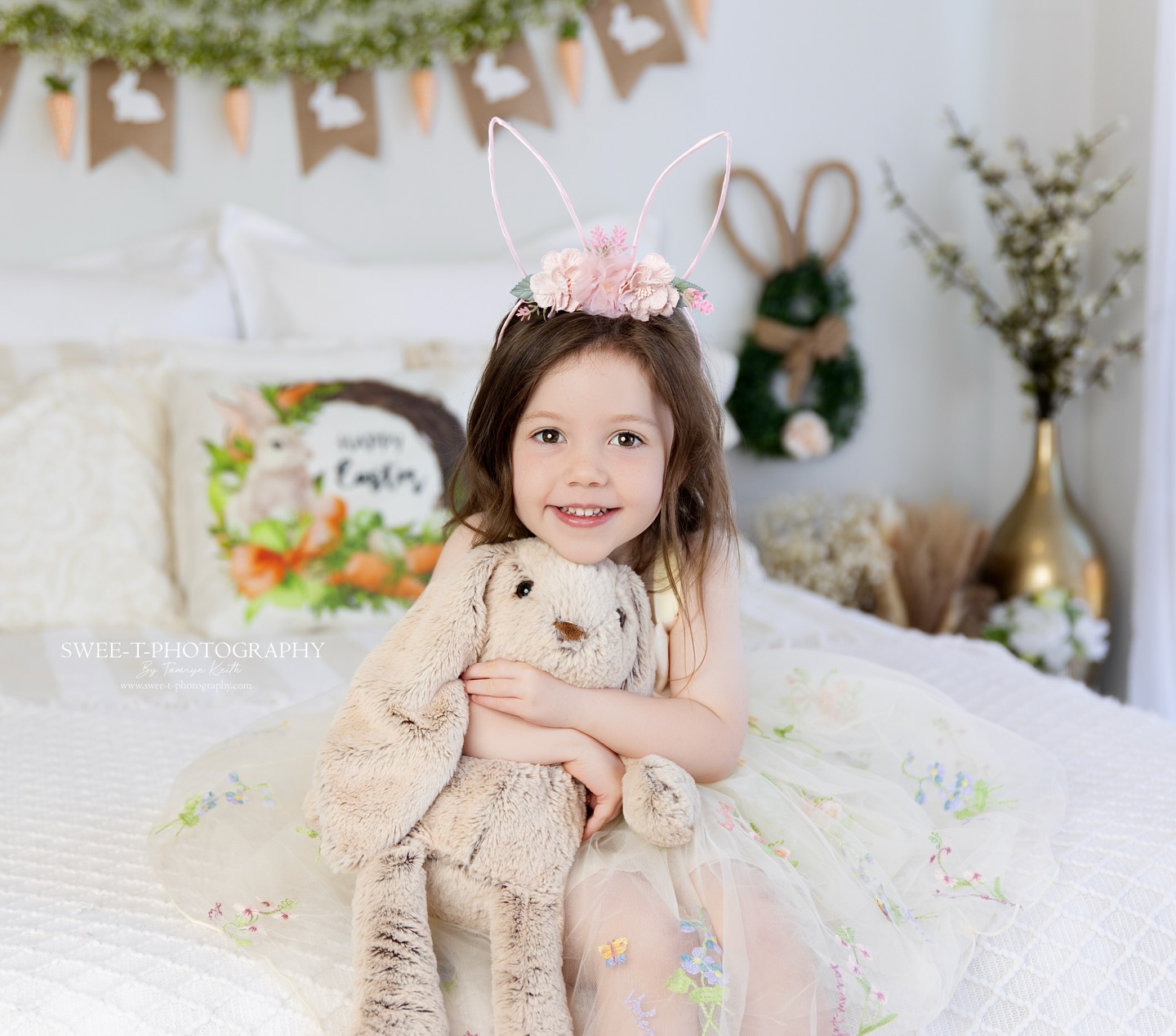 - AMARNI | Easter Mini Session -
© 2026 Swee-t-Photography Barossa’s Newborn Photographer
https://www.instagram.com/swee.t.photography/
www.swee-t-photography.com
#barossastudio #Easter2026 #easterminisessions #barossanewbornphotographer #barossanewbornphotography barossababyphotographer barossafamilyphotographer