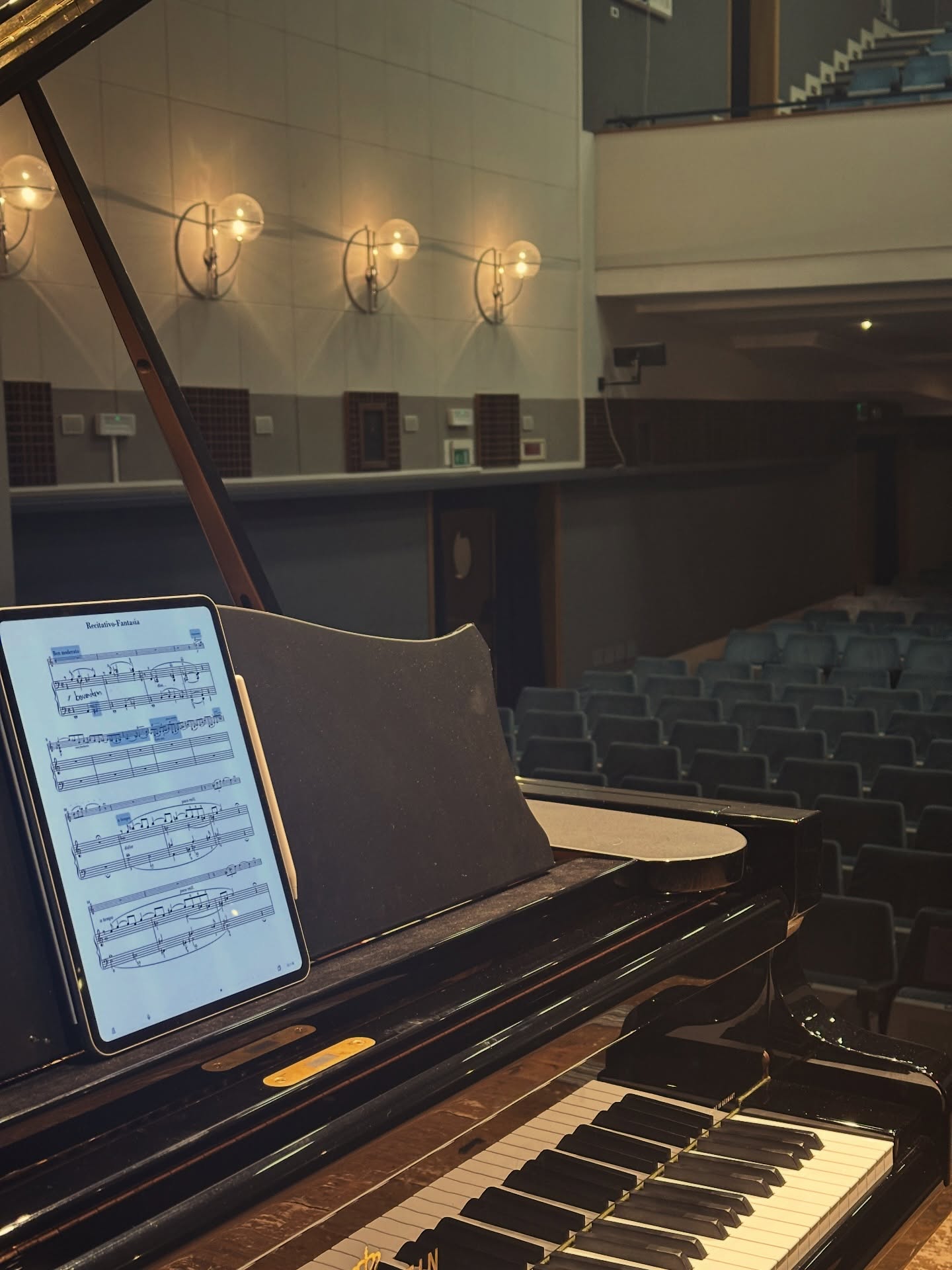Concert checklist:
✅ phone and charger
✅ concert outfit
✅ Franck Sonata