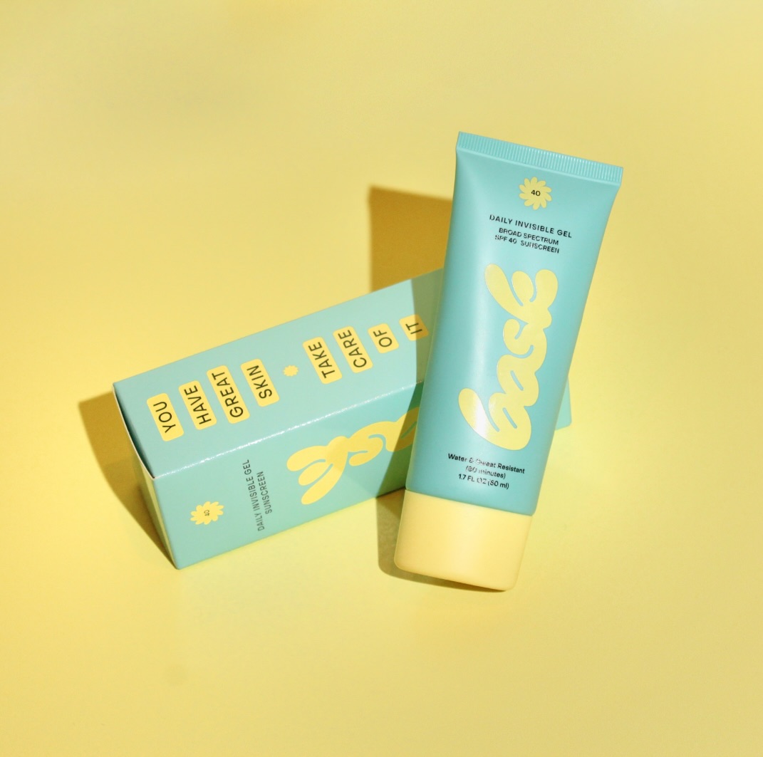You may have already seen our newest sunscreen in studio… and trust us, you’re going to want to try this one. We’re always on the hunt for products that are high quality, affordable, and actually enjoyable to use, and @bask_suncare Invisible Gel Sunscreen checked every box.
The reviews caught our eye first, but we had to test it ourselves before bringing it into the studio. And wow… we were obsessed. No cast. No heavy smell. Super lightweight. Water + sweat resistant. And it can even double as a makeup primer, which makes us love it even more. It’s one of those products that makes wearing SPF feel easy.
Bask Invisible Gel Sunscreen is $28 and available in studio at Bates. Grab one next time you’re in and see why we’re so into it!