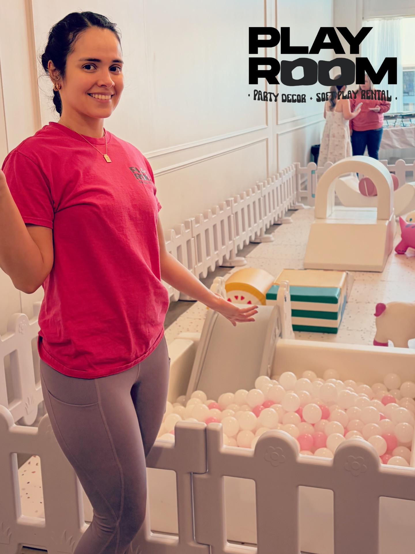 Hi everyone! My name is Emelin Rodríguez, and we are PlayroomTX. We bring aesthetic fun for the little ones to your venue with bounce houses, soft play, décor, and more. We serve the entire Metroplex! ✨