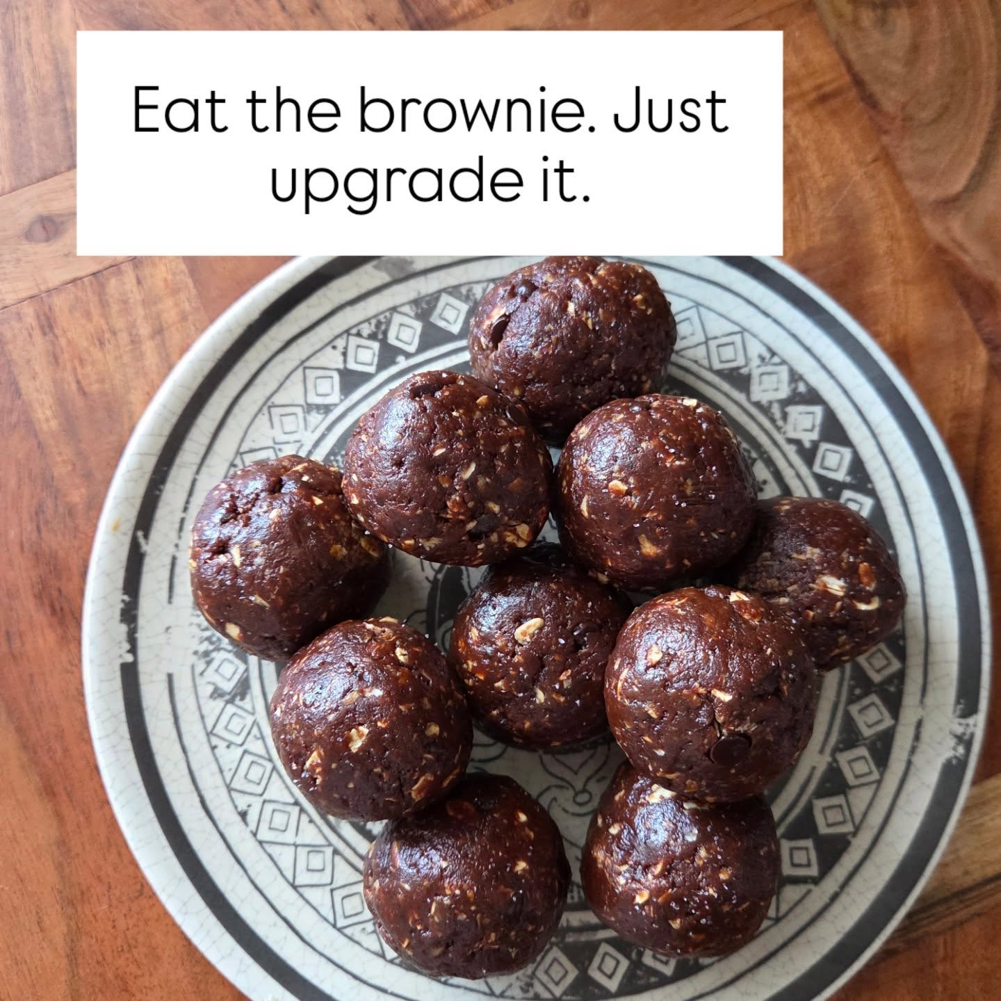 Healing...but also brownies. Save for later ✅️
DOING THE WORK is more than just showing up for counselling and journalling your thoughts. It's not just about mindset, but how you actually support your body and your mind day to day.
Holistic healing means choosing food that nourishes. That regulates your nervous system. That breaks old patterns in small, consistent ways. Not perfection. Just supportive.
And when I crave chocolate I want chocolate and I'm gonna have some chocolate!
Brownie Energy Balls
1.5 cups dates
1/3 cup cacao powder (I use raw and organic)
3/4 cup nuts (I used a mix of pecans and walnuts)
1/2 cup rolled oats (I used sprouted gluten free)
2 tbsp almond butter
1 tsp vanilla extract
Sea salt
Chocolate chips (I always use the Enjoy Life brand)
Everything goes in your food processor except the chocolate chips. Simply roll into balls and refrigerate!
#holisticmentalhealth #naturalnutrition