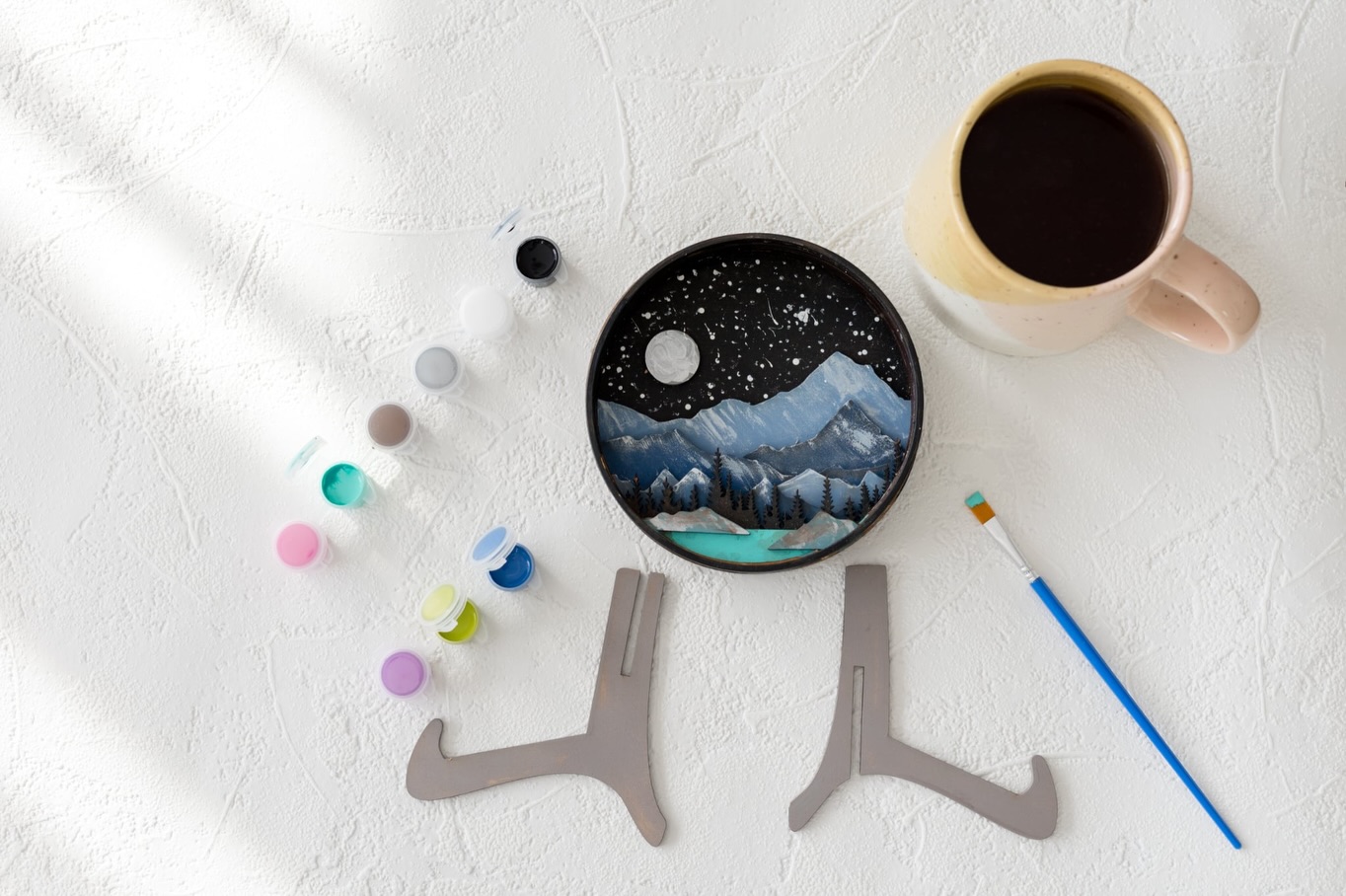 🎨 This isn’t just a craft! It’s your new favourite way to unwind
@our_little_makery is a family run business specializing in Paint-by-Layer craft kits that make creativity simple, joyful, and accessible for all ages.🤍
Every kit is thoughtfully designed and made in-house with care, helping you slow down, make something beautiful, and create memories together! 🫶✨
perfect for a cozy night in, a creative reset, or a little moment of magic. 💭
🎟️ LAST CHANCE 🎟️
🐦 Grab your EARLY BIRD ticket to secure your FREE strawberry,spider or german ivy plant from @vandermeer_greenhouses
*Choice of plants is first come, first served*
Don’t sleep on it!
🐦 EARLY BIRD tickets are 90% SOLD OUT!
🚨 General Admission tickets are 50% SOLD OUT!
***********************************************
✨ MARKET DETAILS ✨
📍 Red River Exhibition Place
📆 April 17 – Early Bird
📆 April 18 – General Admission, Saturday
📆 April 19 – General Admission, Sunday
***********************************************
👇 Here’s what’s waiting for you 👇
🎨 170+ incredible Canadian makers
🤳 Iconic selfie wall
🎵 Live DJ
🥂 Sip + shop (cheers!)
🍔 Food trucks for snack + fuel
📸 @momentbox photo booth keepsakes to remember your day
👧 Kids 12 & under FREE (Sat + Sun)
🚗 Free parking… because we love you!
💡 Pro tip: bring your tote, bring your friends, bring your spring energy! 🌷