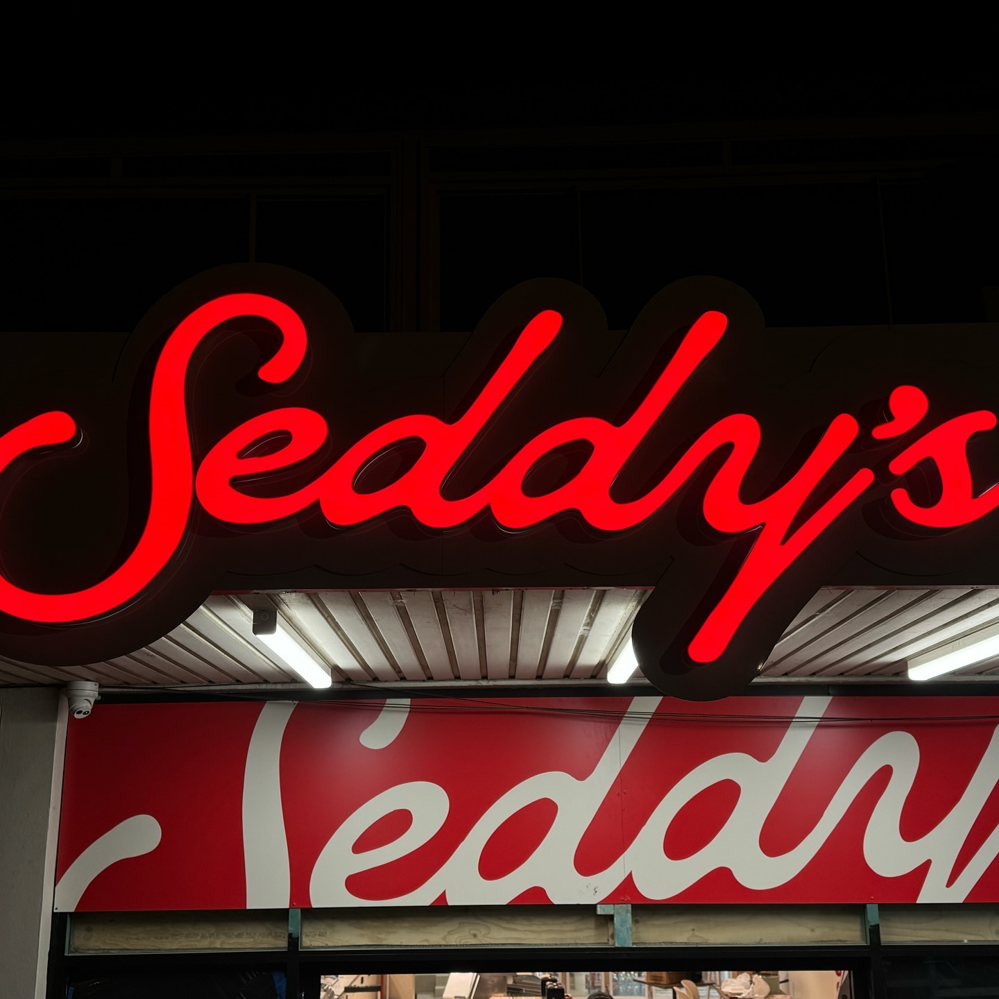 Seddy’s now cooking 🐓
Loved the creativity and collaboration on this project, glad we could bring it to life. @seddystakeaway @tianawashere19