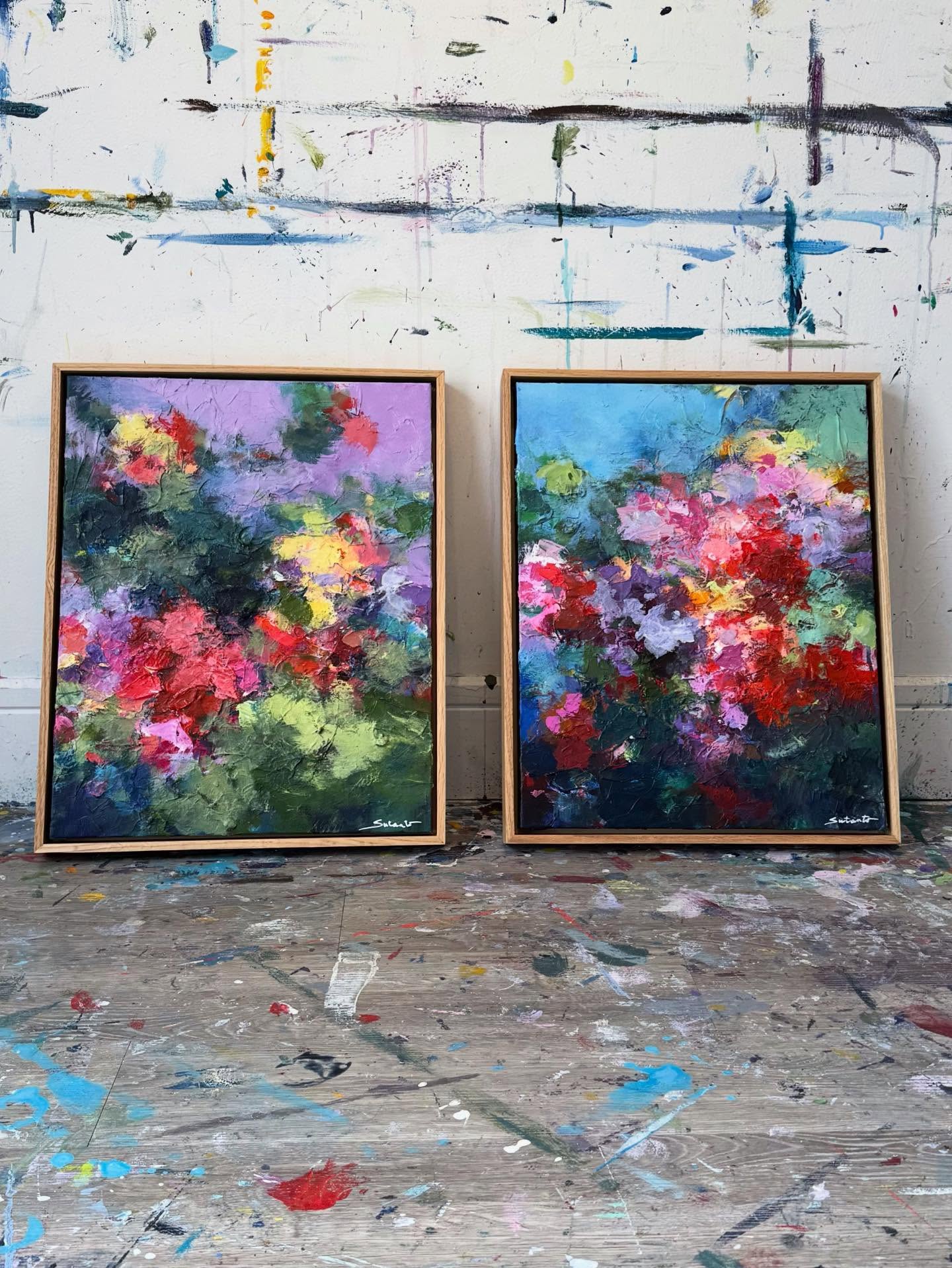 I think it’s supposed to be spring right around NOW! (Instead of the 5th winter we are having here in Edmonton…). The more florals I paint, the more spring will come right?
.
.
.
#edmontonartist #abstractfloral #joyfulart #canadianart #canadianartist