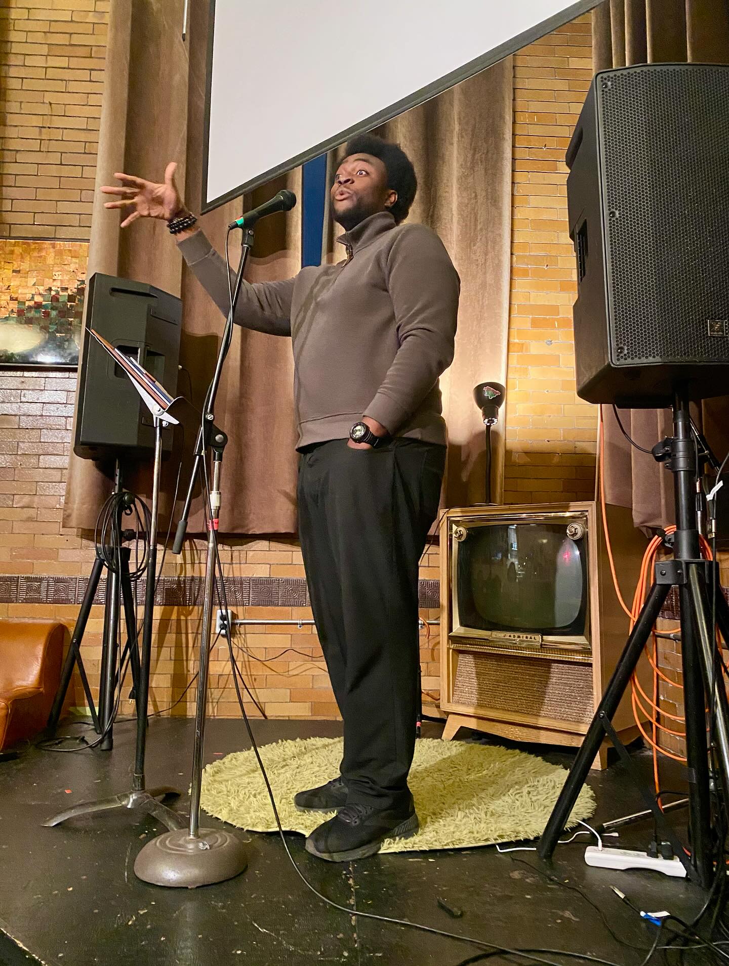 Snapshots from the April Lit Live where incredible readers @myfriendscallmebigenyi @ksjdebicki @paulvermeersch & @ay.jay.gee had @thestaircase absolutely vibrating with the power of their words! ๐ค๐๐ค #readingseries #hamont #writingcommunity #canlit