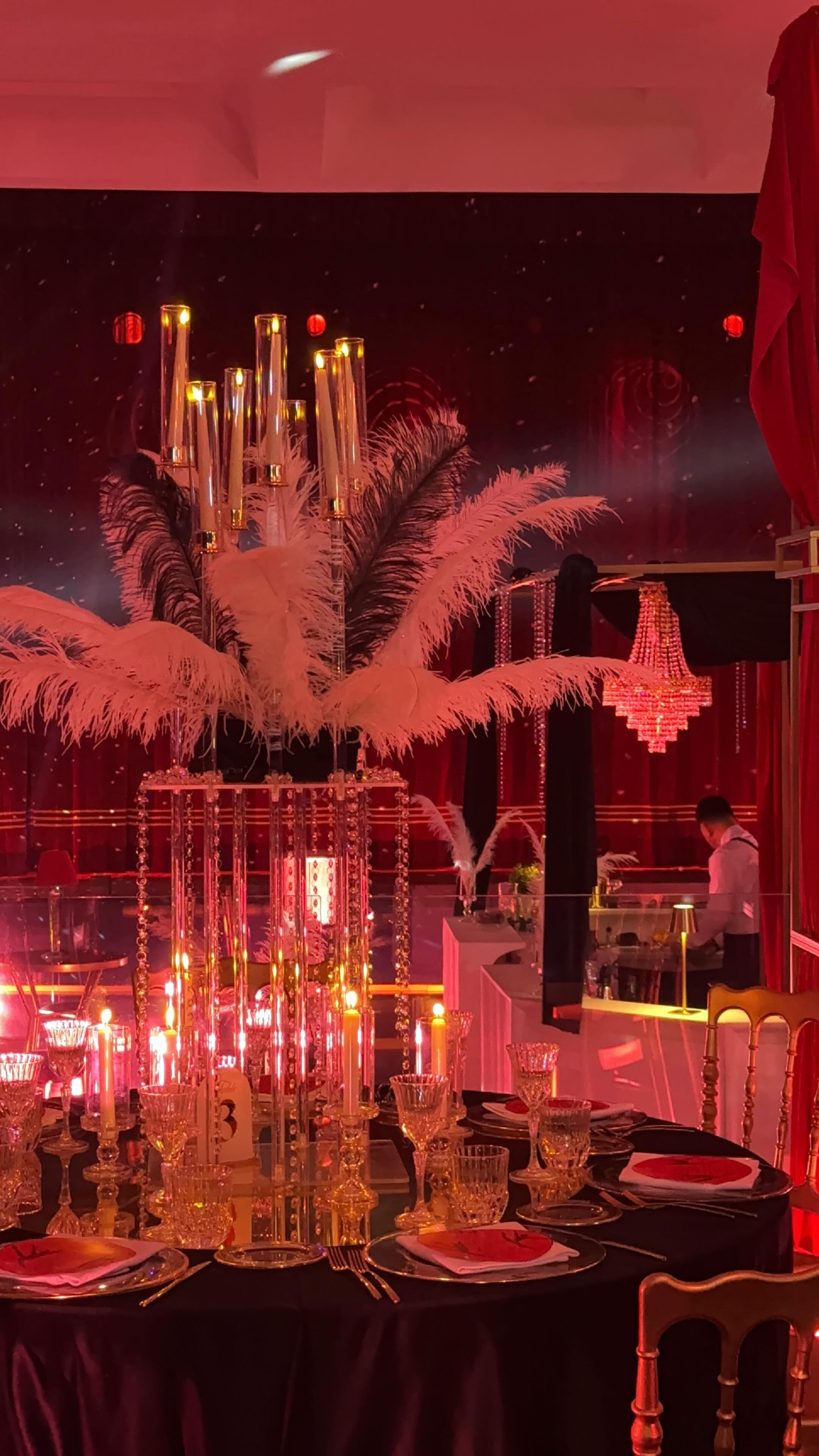 Non รจ solo una Cena
Non รจ solo uno Spettacolo
ร unโesperienza che non ti aspetti!
Scopri la sala del Blu Theatre a Sorrento ๐น