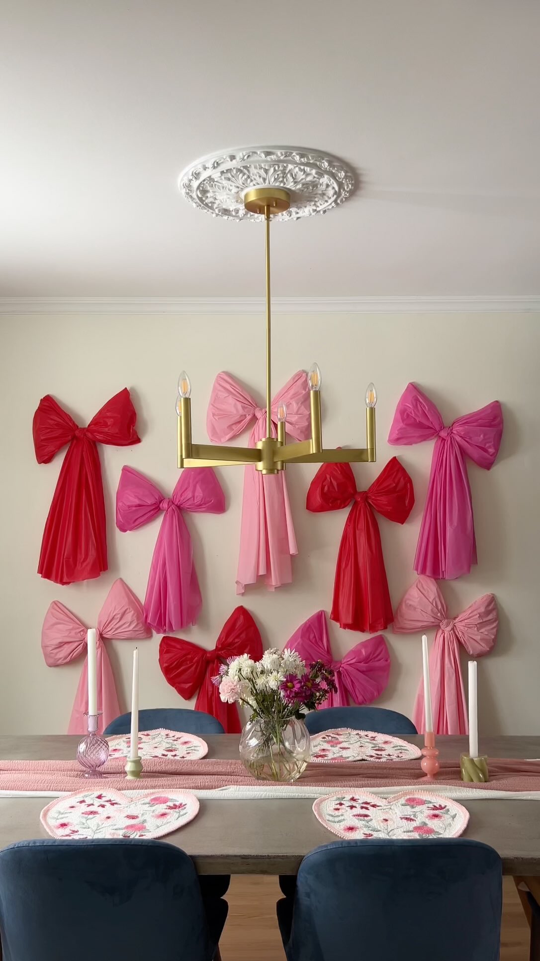 went on vacation and forgot I had this valentine’s decor take down in my drafts ♥️😅
#homereset #valentinesdecor #homedecor #colourfulhome #diyhome
decor reset, home styling, seasonal decor, post holiday reset, diy decor