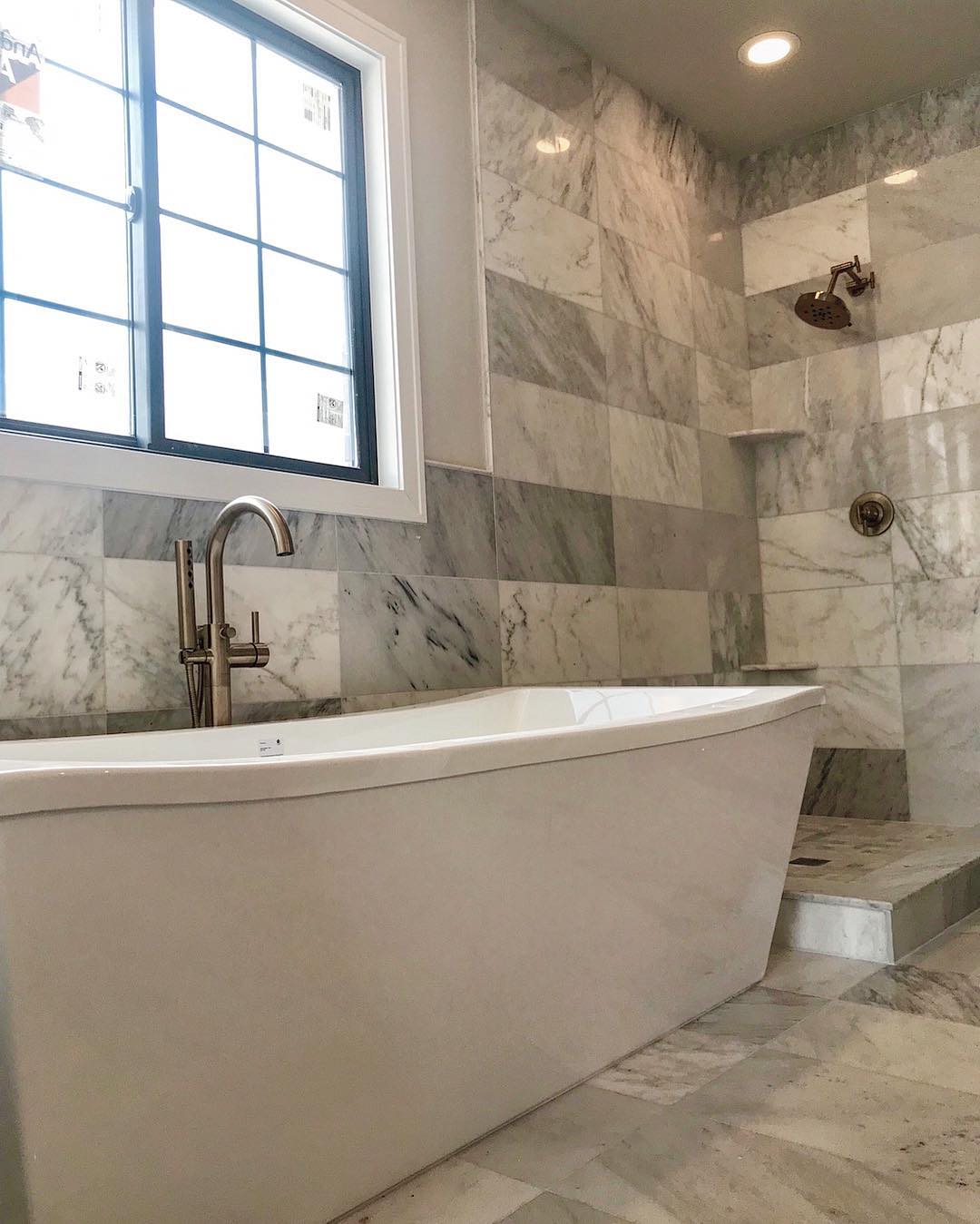 Who else can’t get enough of this fresh and clean master bathroom?🛁🧼
Congratulations to our homeowners on officially moving in to their gorgeous home!🏡
Are you ready to build a home exactly how YOU want? Give us a call and let’s start ☎️(586)685-1335☎️
•
•
•
•
#dannateam #dannaconstruction #newconstruction #newconstructionhomes #homesweethome #kitchen #bathroomgoals #builders #michiganbuilder #washingtontwp #michigan #investor #realestate #realtor #luxuryhomes #buildingahouse #instagram #construction #forsale #agent #sellingahouse #homes #michiganhomes #homebuilder #residential