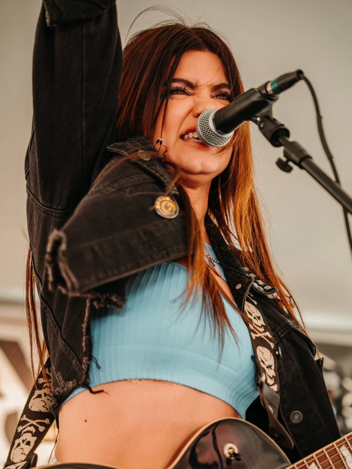 No Foolin' — @anewvioletband absolutely crushed it at the Lakeland Punk Rock Flea Market. Exciting, energetic and an absolute blast. Don't miss out on this powerhouse.
#punk
#punkrockfleamarket
#lakeland
#anewviolet
#concert