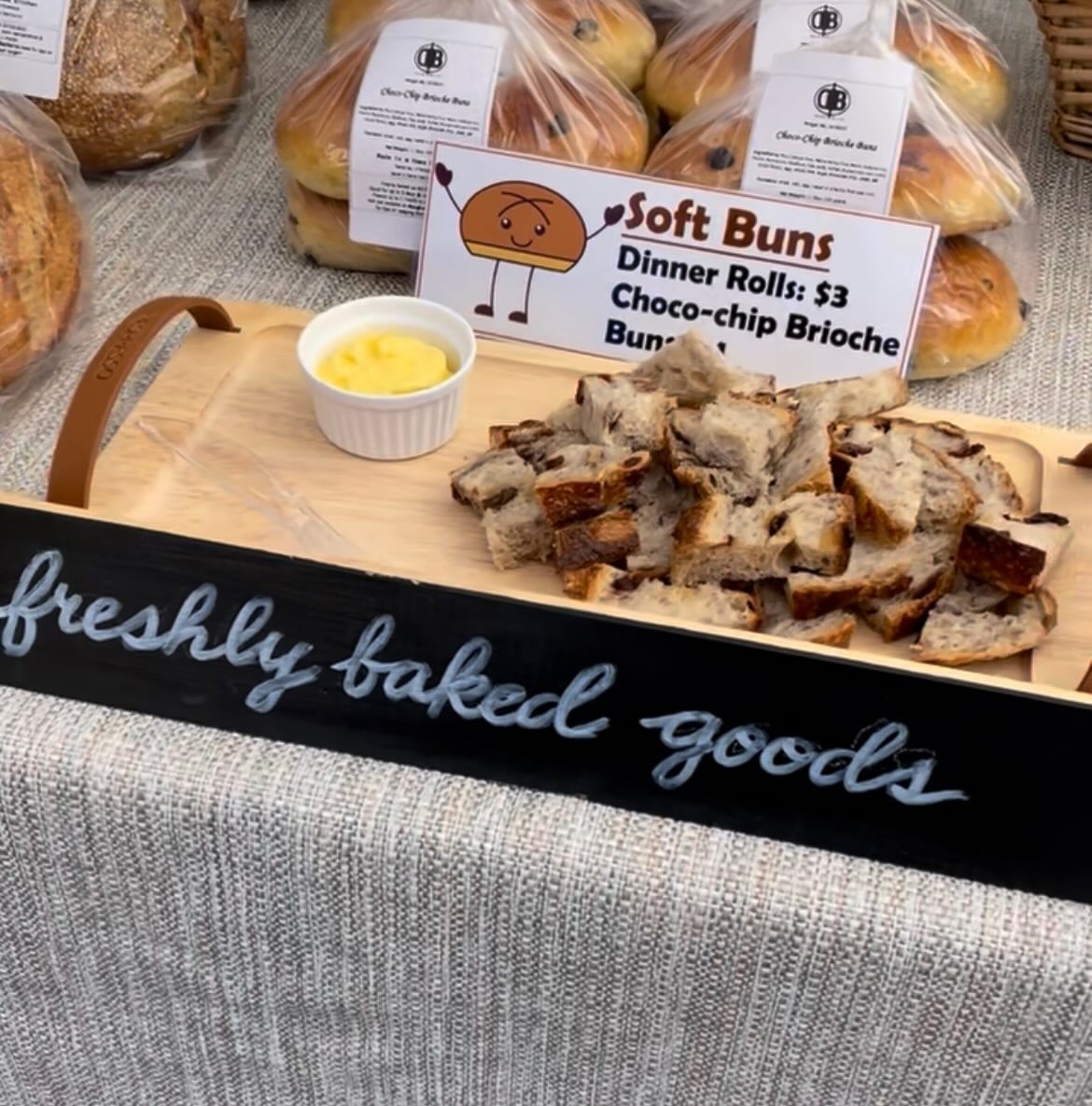 Morgan Hill’s first boxing gym is opening 🥊
so naturally… we are bringing bread 🍞
Free Spanish bread, ube pandesal, and sourdough tastings to celebrate BoxFit’s grand opening 🧑🏽🍳
Come hang, throw a few punches, eat some bread, and enjoy the vibes 💪🏽
Dough & Batter x BoxFit
April 11 (Saturday) @ 12pm - See y'all there!
Swipe to the last photo for their amazing opening promos!
#doughandbatter #boxfitmohi #mohi #supportlocal