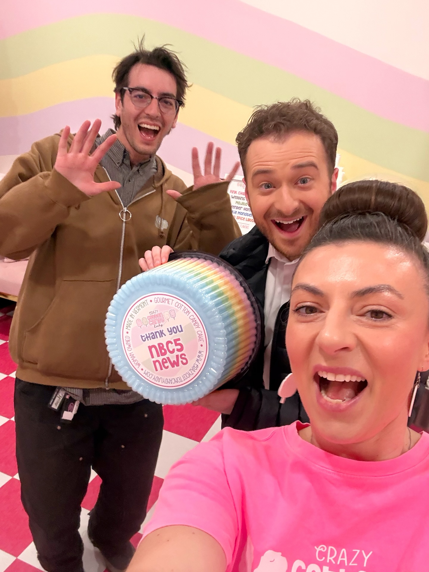 Thank you Ben & James from NBC5 News 🎥 for hanging out with the @crazycottoncandylady today in my little cotton candy workshop 🩷
I had a blast talking to you guys and making cotton candy. I can’t believe we are both LSC alumni @weather.ben small world 🩷
Be sure to check us out Monday 4/13 on @mynbc5
#hometownspotlight #nbc5news #vermont #nbc5 #crazycottoncandylady