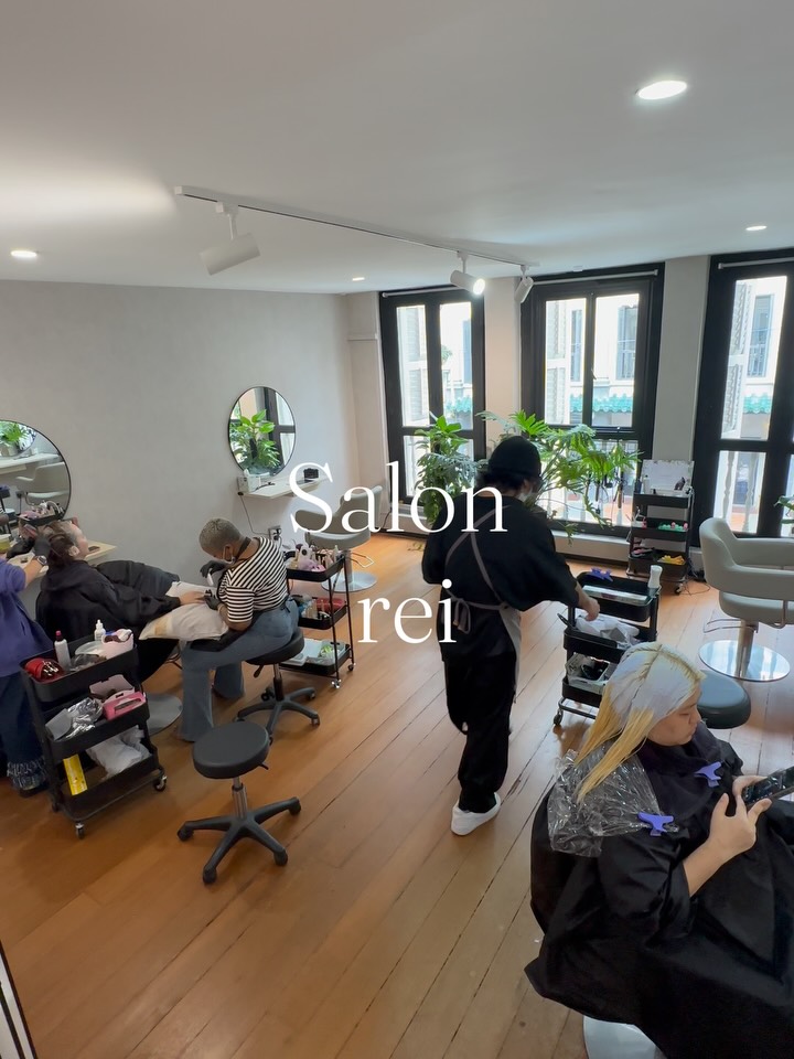 Hello, this is Salon Rei.
April is springtime in Japan. It’s a time for new beginnings! Therefore, we’re running a special campaign to make our first-time customers happy. Throughout April, we’re offering a 10% discount on all services for first-time customers! If you’d like to receive the discount, please mention (that you saw the campaign and inquired when booking)
Please make a reservation. Furthermore, customers who refer acquaintances, friends, or family will receive a 15% discount and a lovely travel kit, so we look forward to your referrals!
We sincerely look forward to your visit.