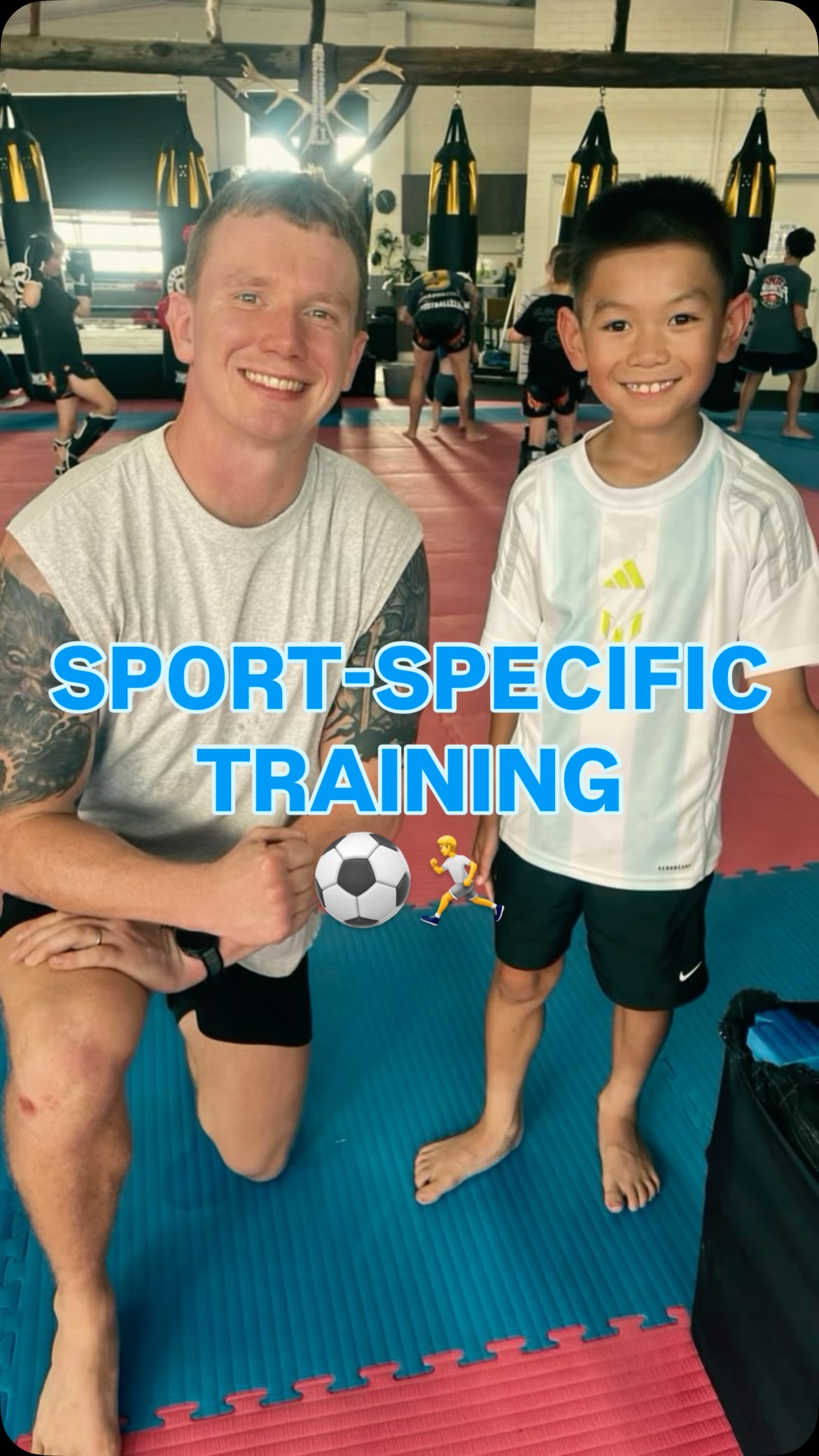 A fun skill-based fitness session done with Muay Thai / S&C Coach @conorcarrpt on developing agility, speed endurance and conditioning to improve performance using body weight, plyometric and circuit training. ⚽️☄️DM for pt enquiries #personaltraining
