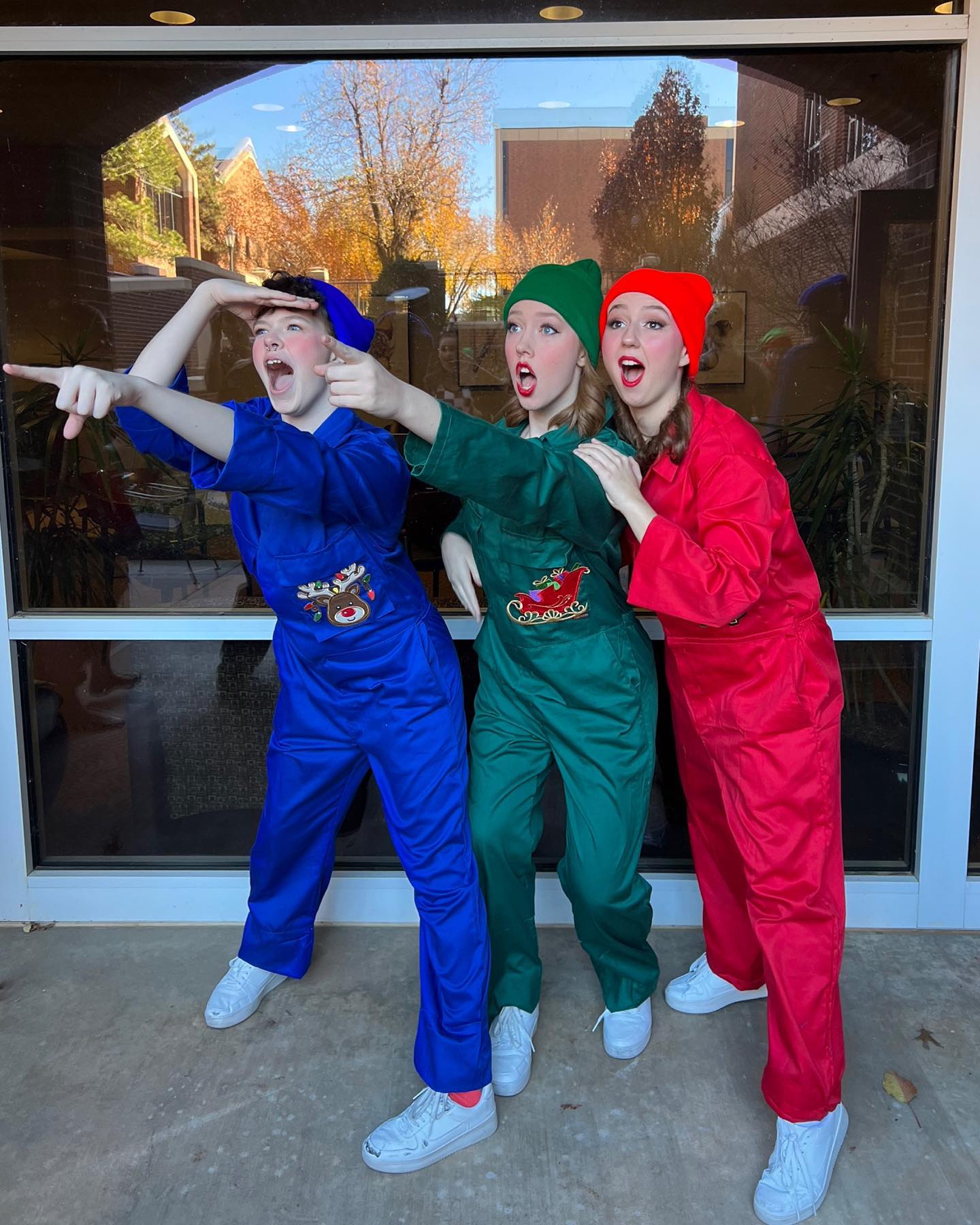 guys i think we sleighed!🦌🛷
so happy to have performed my first holiday spectacular with @okcudance_ !! i am so thankful for all i have been able to learn through this experience and for the opportunity to rehearse/stage such joyous choreography★