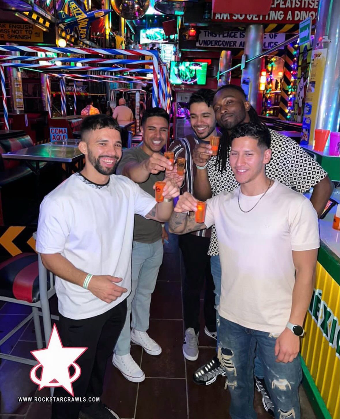 🍻🔥 Grab your best homies and take on Cabo — tequila flowing, beats dropping, and dancing all night for the ultimate party you won’t forget. 🌴💃 #CaboNights #BoysTrip #TequilaTime #cabosanlucas #méxico