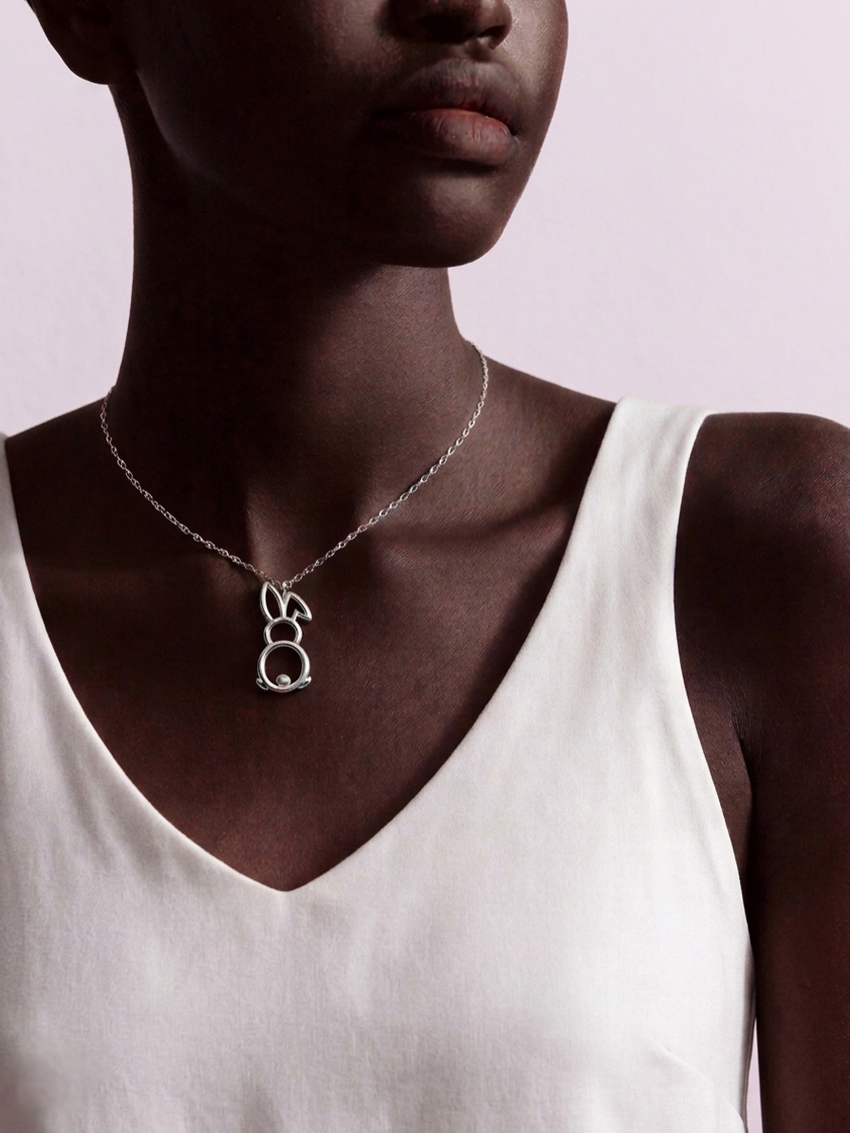 Welcoming Spring & Easter, with a MK Bunny Pendant 🤍
#mkfinejewelry #bespokecreations #easterbunny #capsulecollection #eastergifts