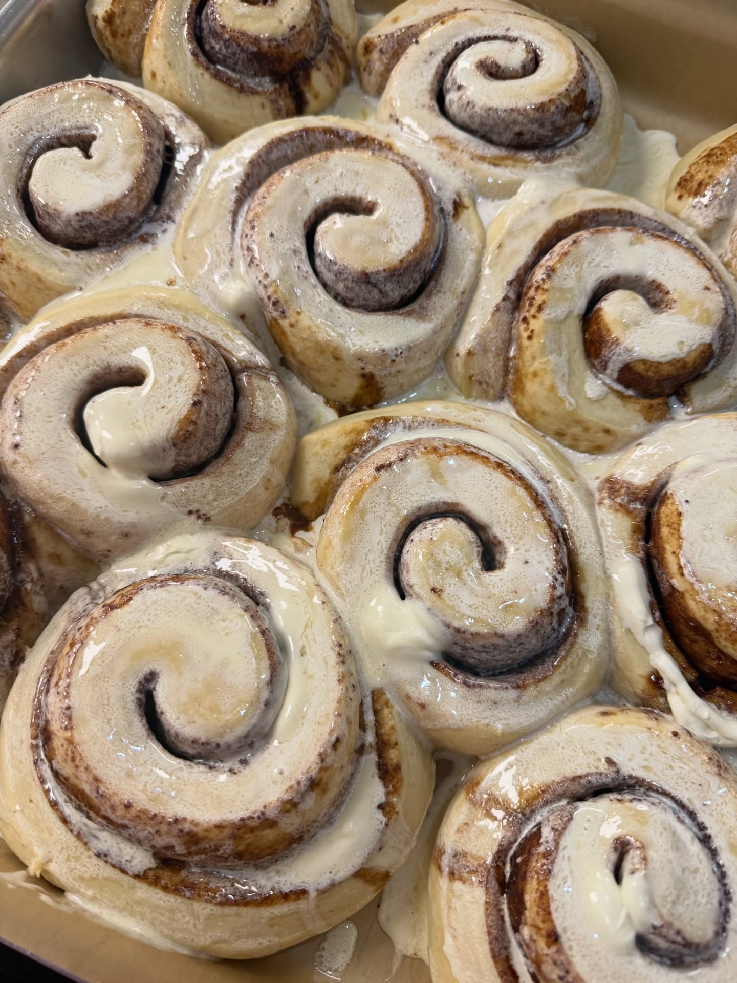 🔥 FRESH out of the oven!!! 🔥
Come and get ‘em!!! 🤤 Our hand-rolled, hand-crafted cinnamon rolls are ready and waiting just for YOU!
Don’t skimp on breakfast this morning — treat yourself the right way! 🥐💛
And while you’re here, be sure to stock up on all your favorite Easter goodies 🐣🌸
👉 Come see us at the bakery… we’ve got you covered!