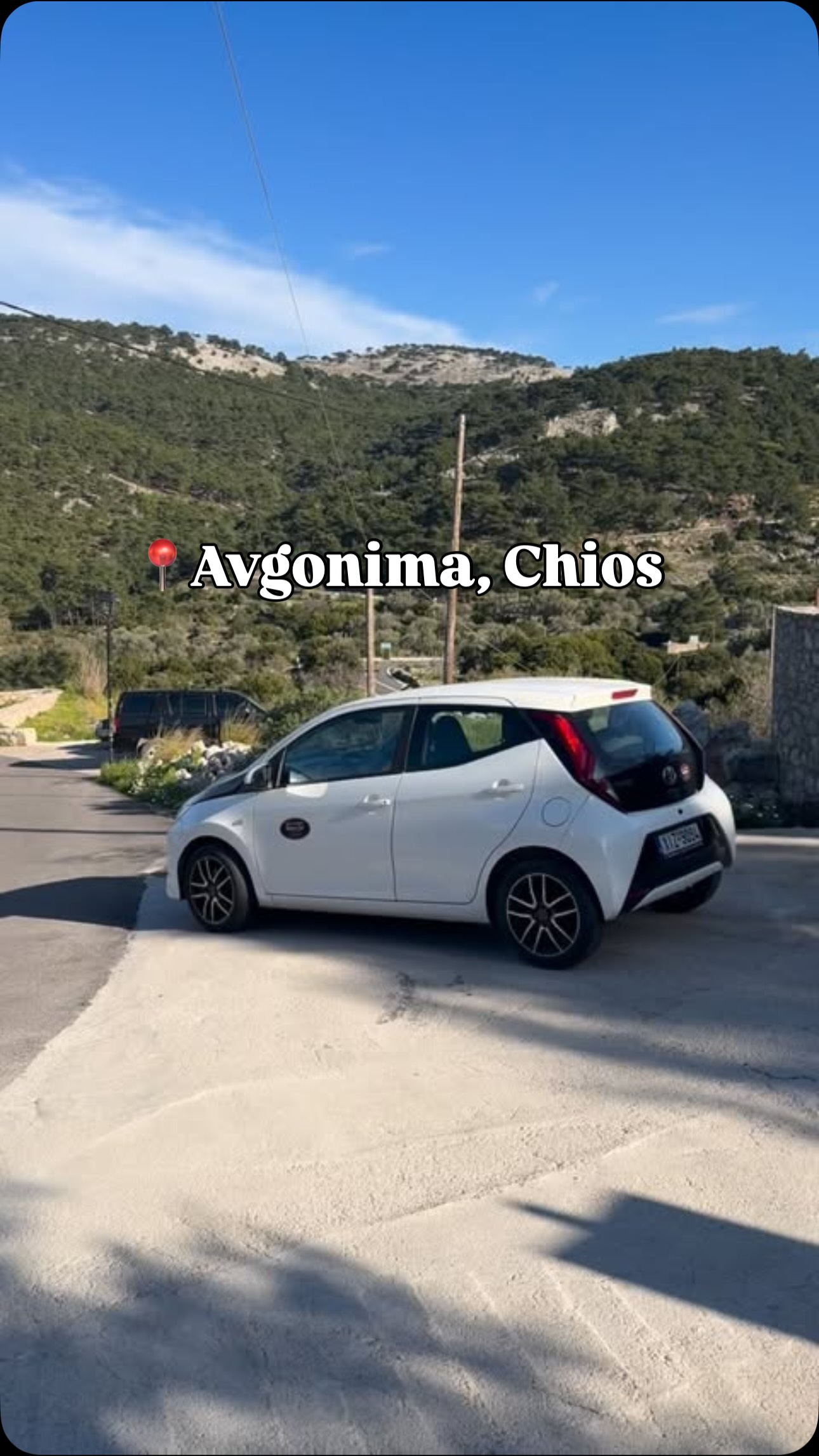 📍 Ξεκινώντας από την πόλη της Χίου, με ένα αυτοκίνητο της εταιρείας μας, μπορείς βρεθείς στο χωριό «Αυγώνυμα» , σε απόσταση 16 χιλιομέτρων και σε υψόμετρο 500 μέτρων, μετράει 14 μόνιμους κατοίκους και ανήκει στα Μεσαιωνικά χωριά της Χίου.
Ξεχωρίζει για την οικοδομική του, αφού τα πέτρινα σπίτια έχουν κρυφά περάσματα και επικοινωνούν μεταξύ τους, ενώ ταυτόχρονα έχουν δημιουργηθεί πολύ μικρά παράθυρα, για να μην μπορούν οι πειρατές να μπουν μέσα!
——————————————————————————
📍 Departing from the city centre of Chios, with one of our cars, you can reach the village of Avgonyma, located 16 km away at an altitude of 500 meters. It has 14 permanent residents and belongs to the Medieval villages of Chios.
It stands out for its architecture, as the houses, made of stone, have hidden passages and communicate with each other. Their characterised small windows, were protecting the houses from pirate raids.
————————————————————————————
📍 Sakız Adası şehir merkezinden şirketimizin araçlarından biriyle yola çıkarak, 500 metre rakımda bulunan ve 16 km uzaklıktaki Avgonyma köyüne ulaşabilirsiniz. Köyde 14 kalıcı sakin yaşamaktadır ve Sakız Adası’nın Orta Çağ köylerinden biridir.
Köy mimarisiyle öne çıkar; taş evlerin gizli geçitleri vardır ve birbirleriyle bağlantılıdır. Küçük pencereleri ise evleri korsan saldırılarından korumak için yapılmıştır.
#rentacarchios #chios #sakızadası #arabakiralama #visitchios