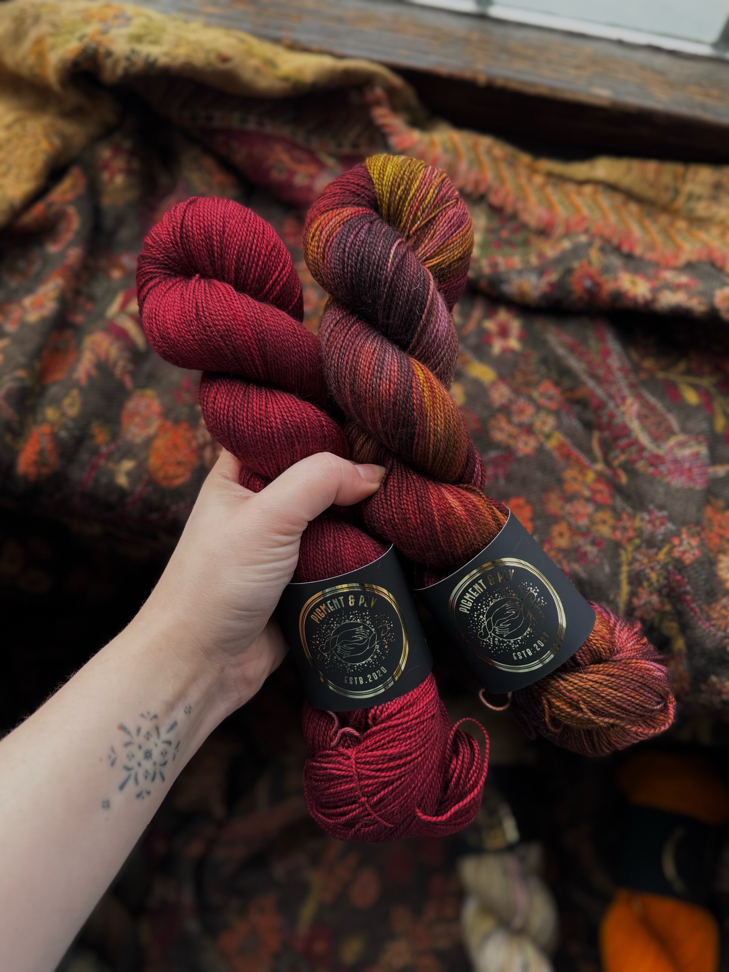 This evening is your last chance to order ☺️✨🖤
Im beyond excited to start dyeing this latest pre-order! I love all these colourways and I am so glad you guys did too! Especially with the introduction of a few brand new yarn bases which you all seem to have liked as much as I do 🖤 I can’t wait to see what you all make ☺️