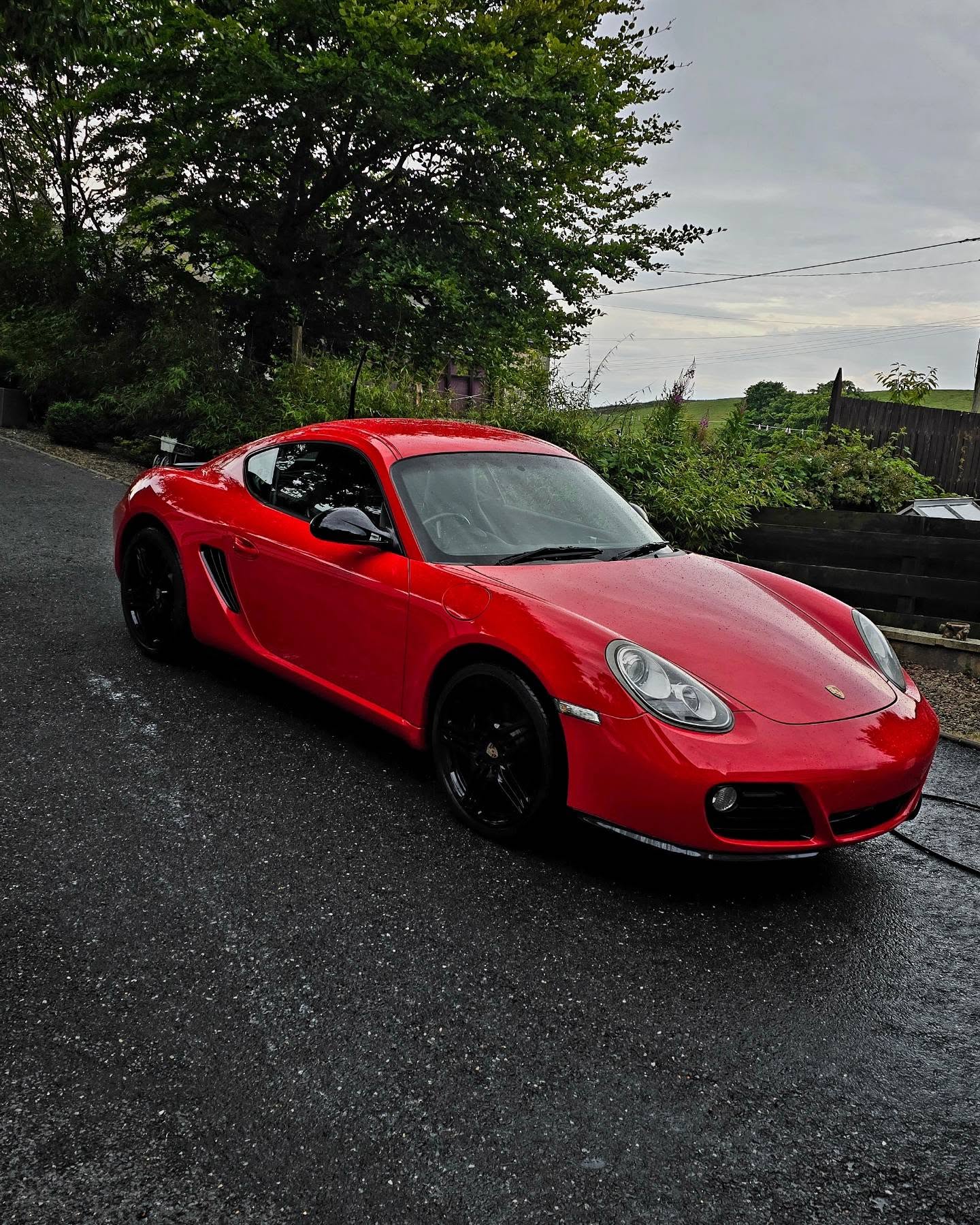 Deep clean complete! This Porsche is ready to hit the road in style. Thanks to @cheshireprint for the luxurious finishing touch.
#porschelove #detailing #carfreshener #aberdeenshire