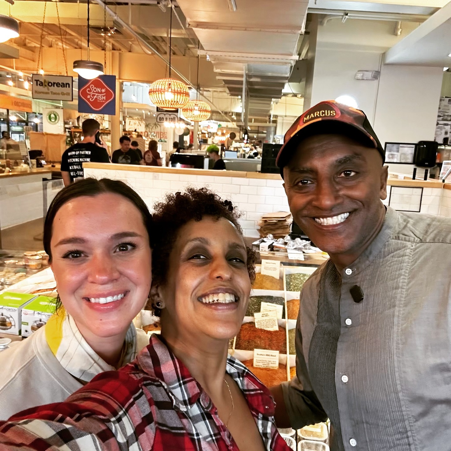 Big moment for us :)
We had the honor of welcoming @marcuscooks at our pop-up in DC and yes, he walked away with our spices 👀🔥
We’re open today, come see us at our new location : Union Market DC !
If you haven’t stopped by yet, this is your sign.
📍 Union Market
Unit 20
🕒 Hours:
Monday–Friday: 11am – 8pm
Saturday–Sunday: 10am – 8pm
Come discover our spices, salts & teas and meet the team behind the flavors.
See you there
#UnionMarketDC #WashingtonDC #DCEats #DCFoodie #SpiceLovers