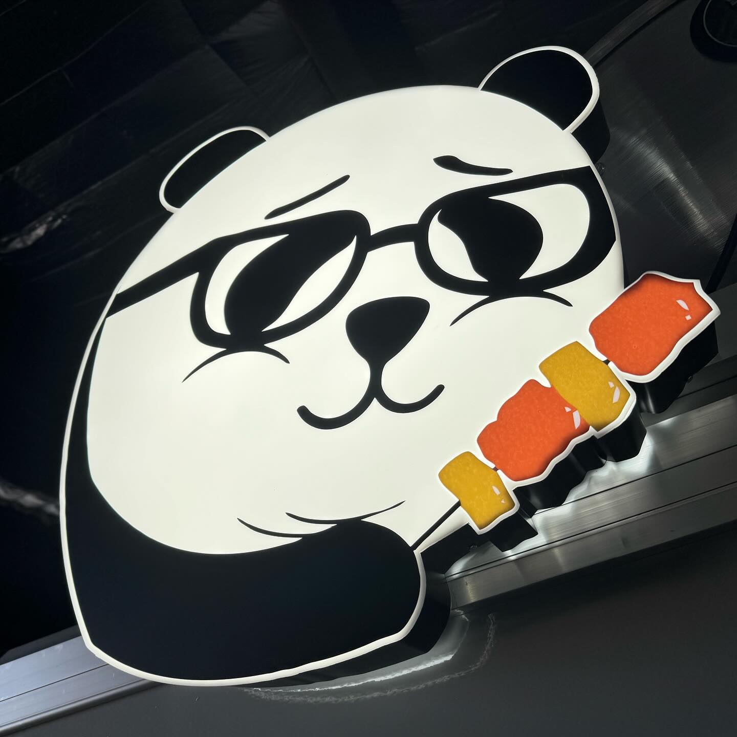 We just can’t seem to get enough of food trucks! 🤩
Chaco Panda’s custom made signs were the perfect finishing touch on their trailer. Now it’s your turn to indulge in their incredible food!