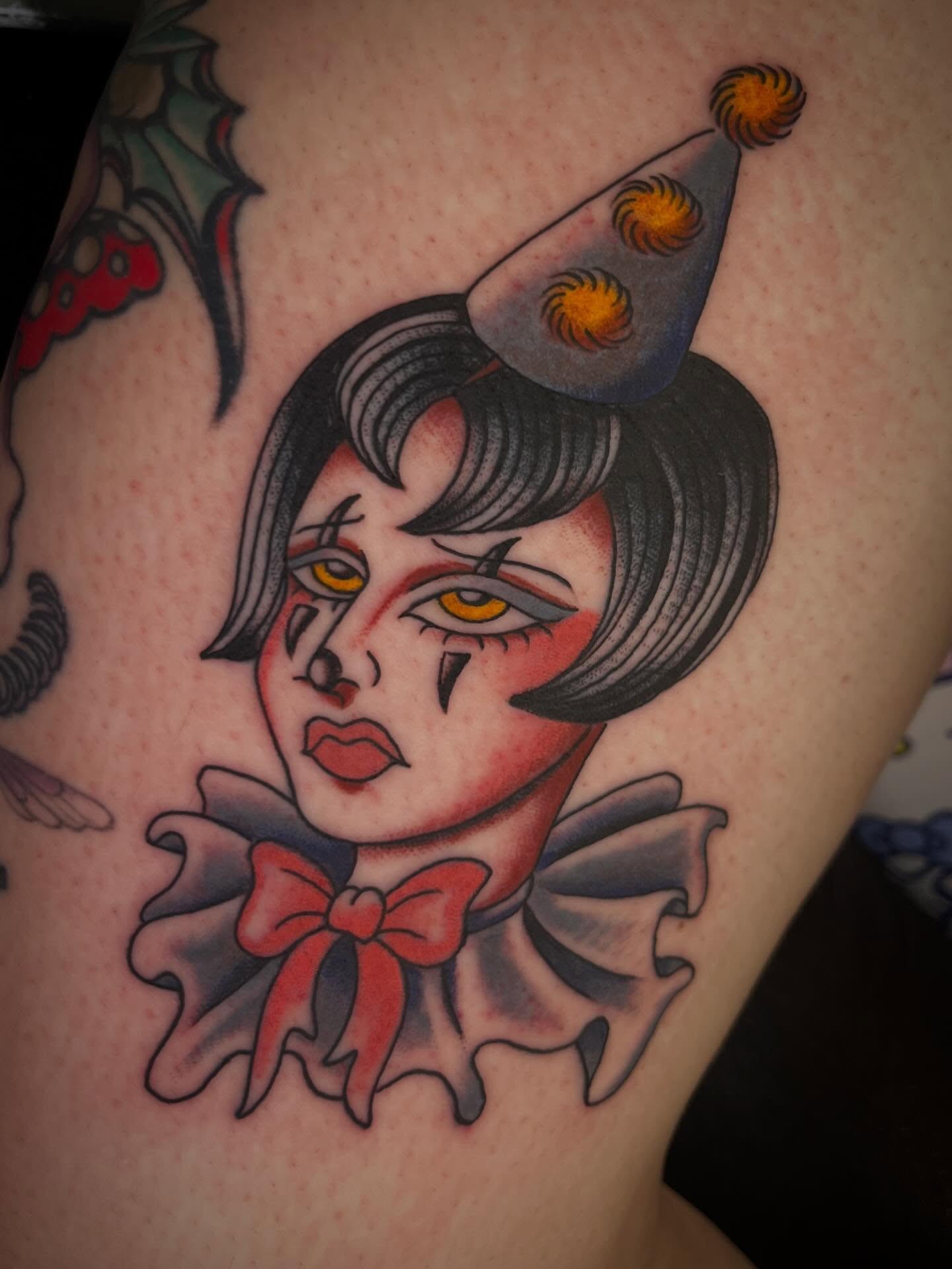 Fresh clown girl and healed fairy from @ellensaintm 🤍 she is booking June and onward, reach out to her directly for appointments!